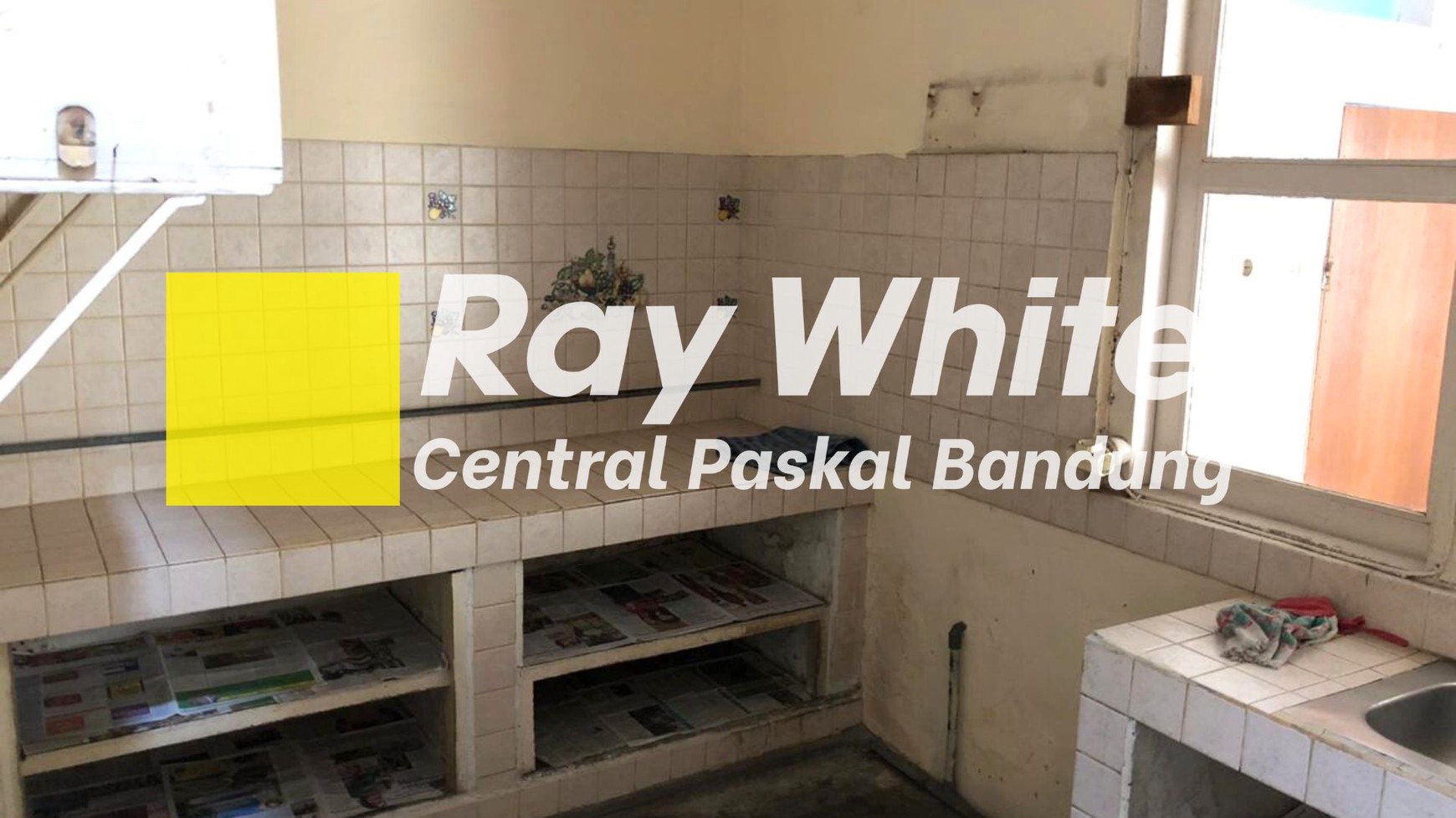 Jual Rumah Hitung Tanah di Mainroad Pajajaran Kota Bandung