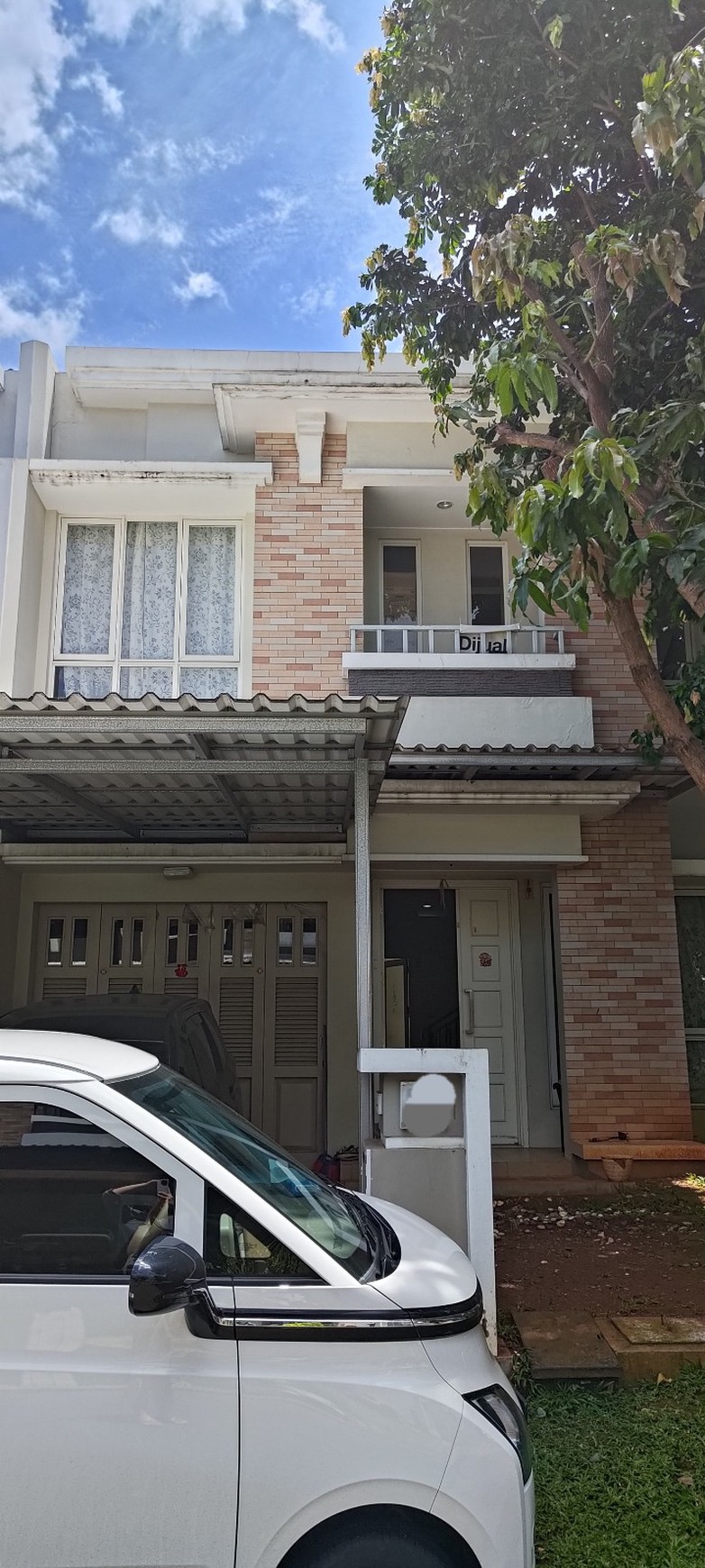Rumah 2 Lantai Siap Huni dengan Hunian Nyaman dan Asri @Serpong