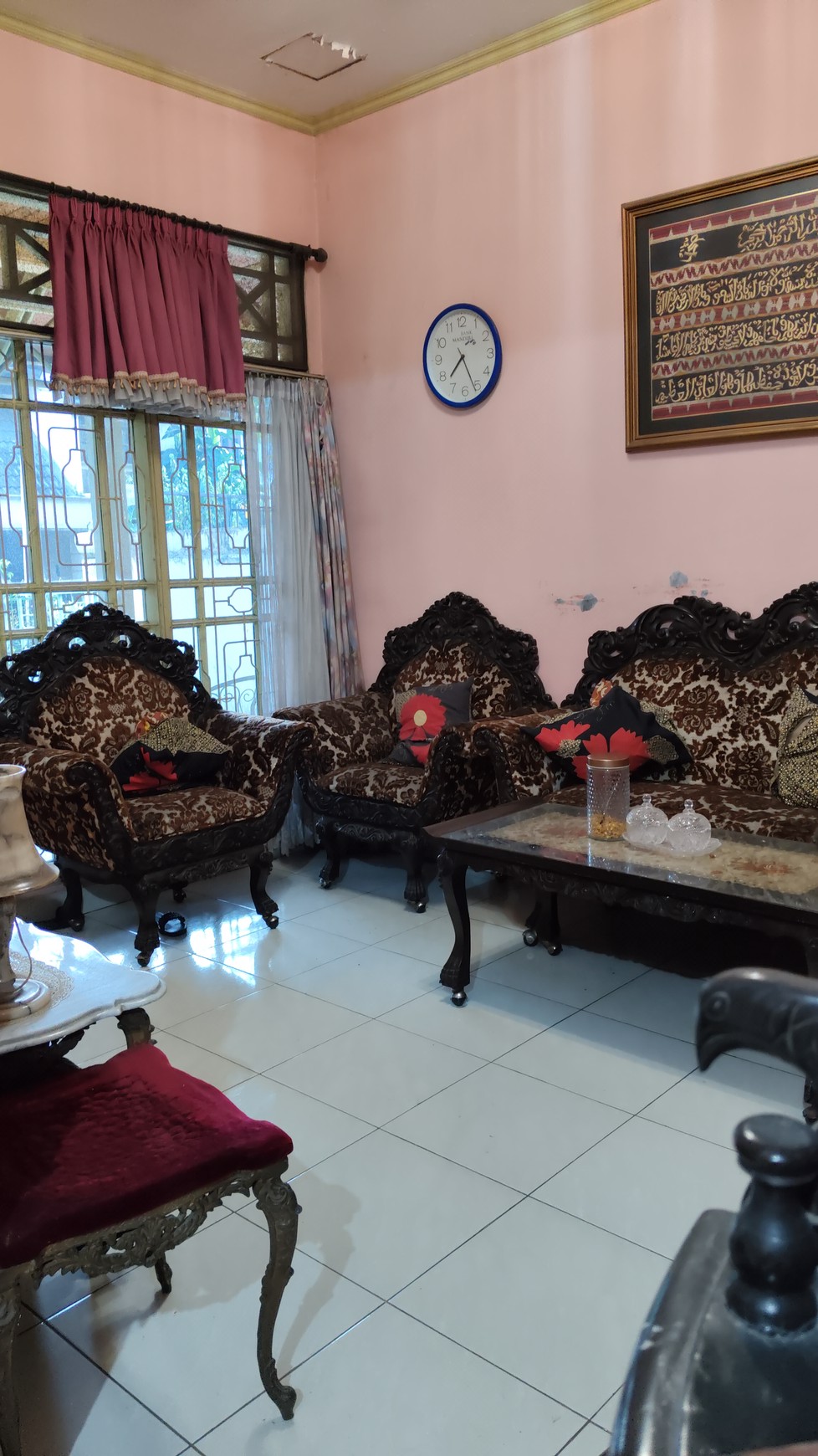 Rumah 2 Lantai di Jakarta Selatan dengan KT 5+1 KM 4+1 sudah SHM