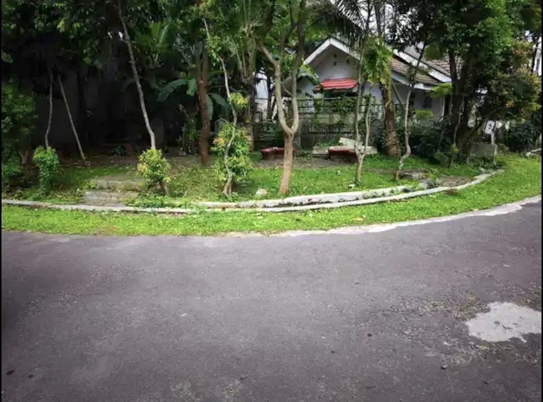 Turun harga rumah hitungan tanah di Griya Loka