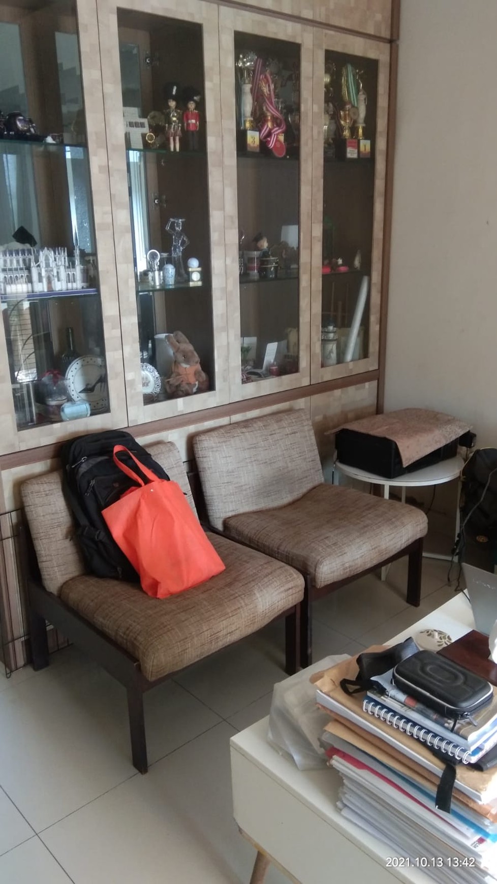 Rumah full furnished 2 Lantai Siap Huni dengan Hunian Nyaman dan Asri @Bintaro - Sektor 9