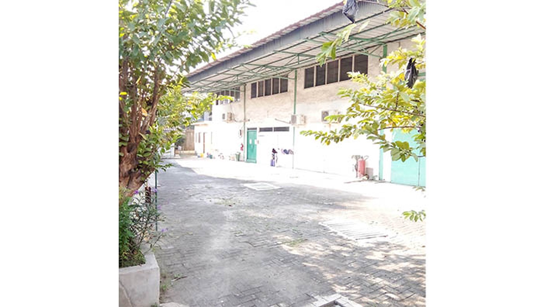 Gudang dan Pabrik Jl. Dr. KRT Radjiman, Rawa Terate, Cakung