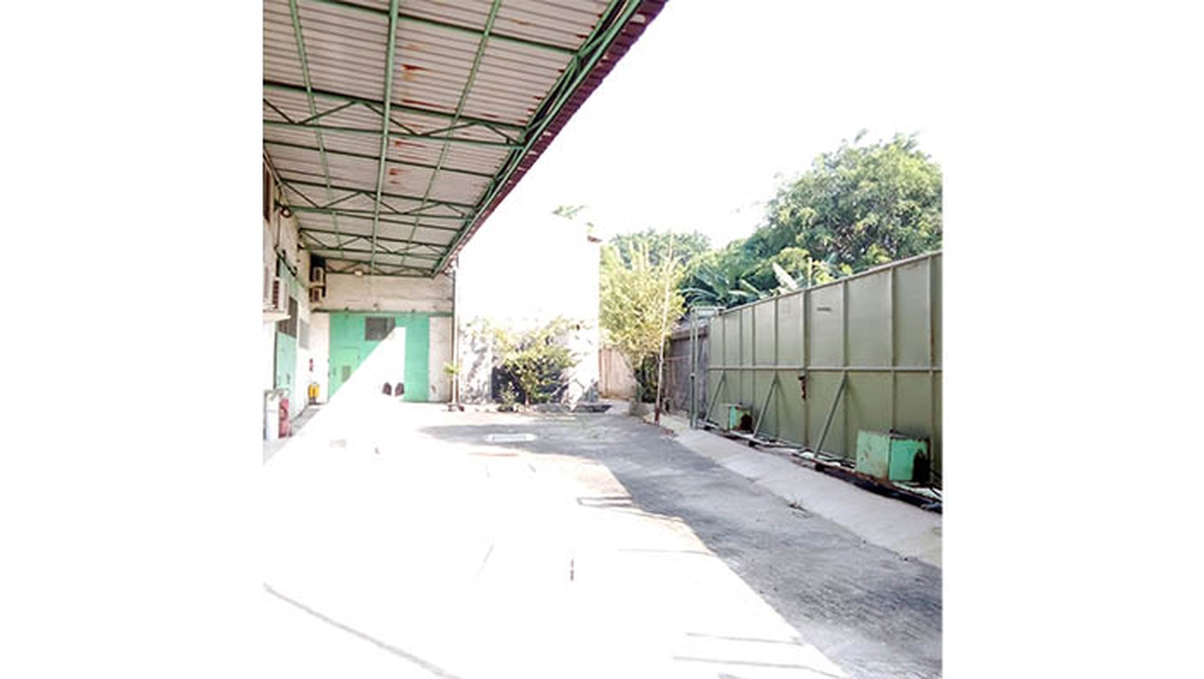 Gudang dan Pabrik Jl. Dr. KRT Radjiman, Rawa Terate, Cakung