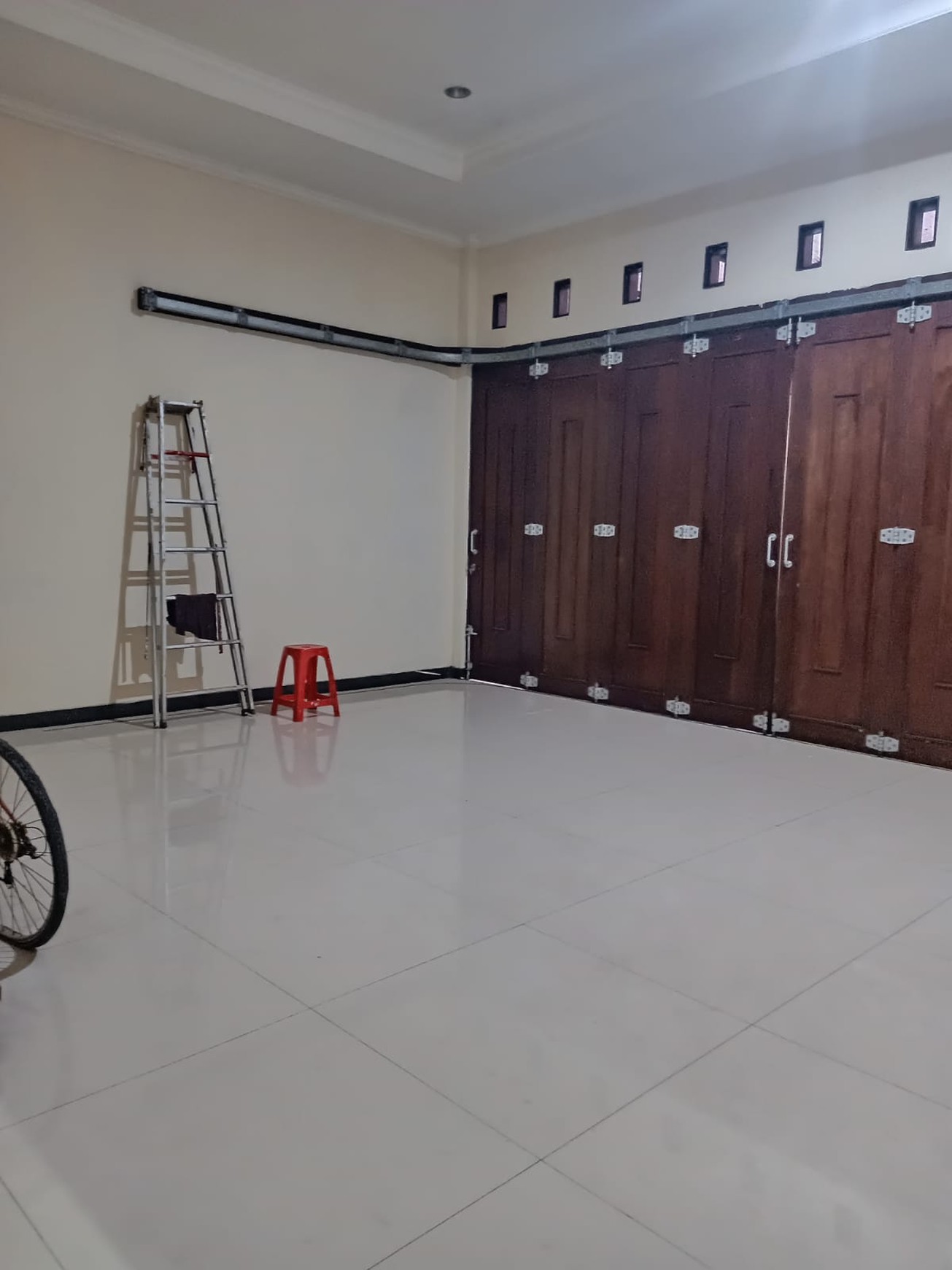 Rumah 2 Lantai Siap Huni dengan Hunian Nyaman dan Asri @Pamulang