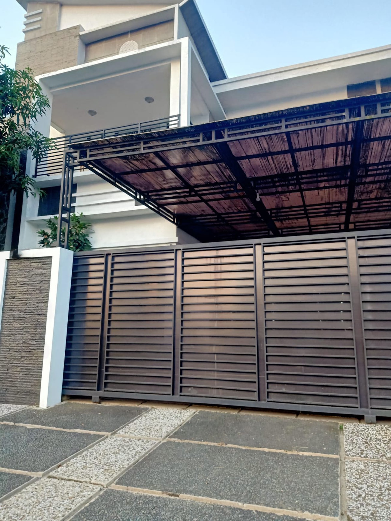 Rumah 2 Lantai Siap Huni dengan Hunian Nyaman dan Asri @Pamulang
