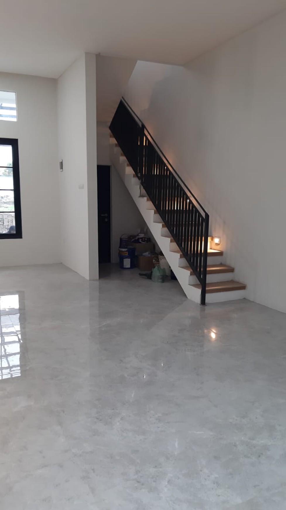 Siap Huni Rumah Nyaman di Lokasi Premium Jemur Andayani Surabaya