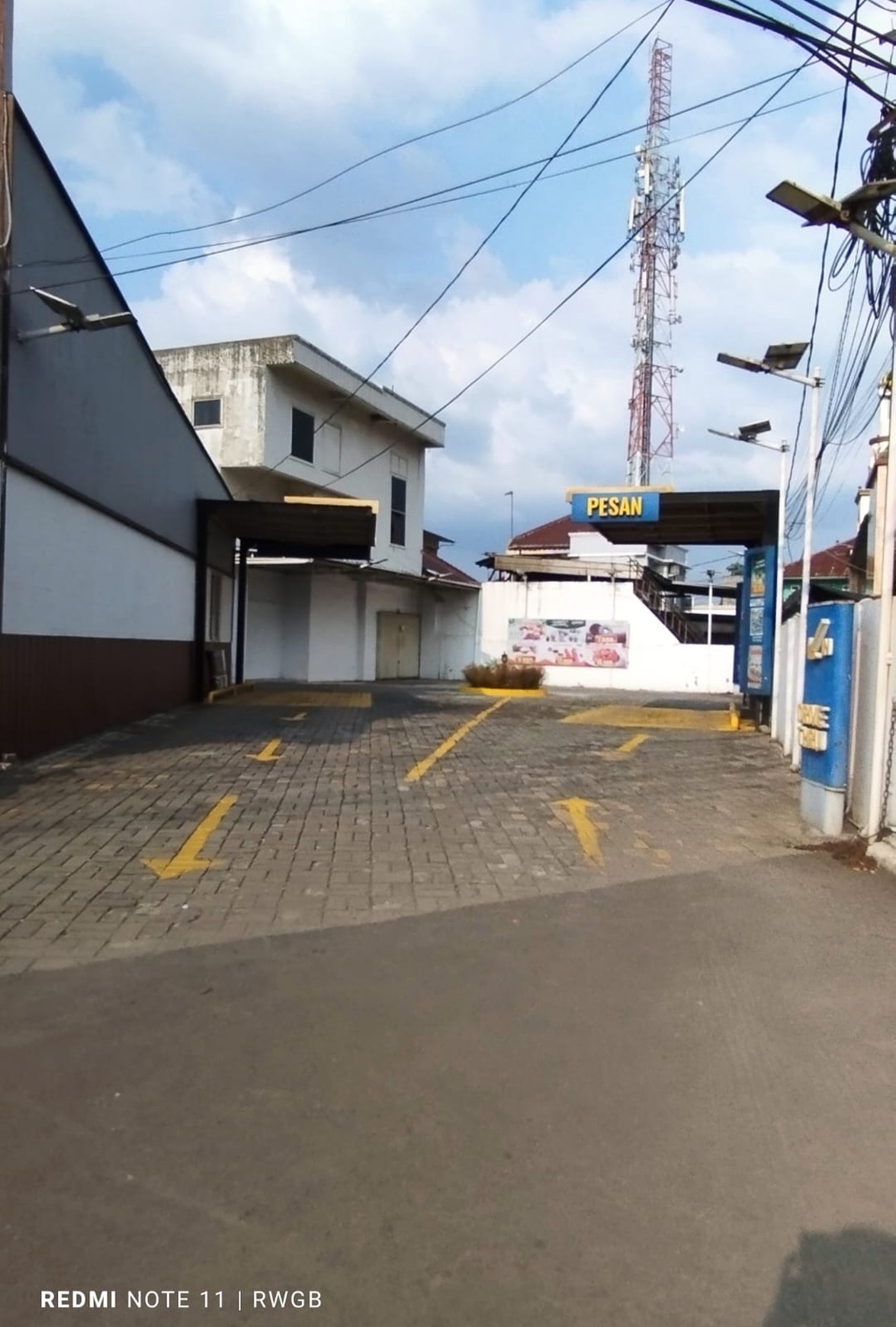 Dijual tanah di area JL. Raya Serpong Tangerang Selatan 