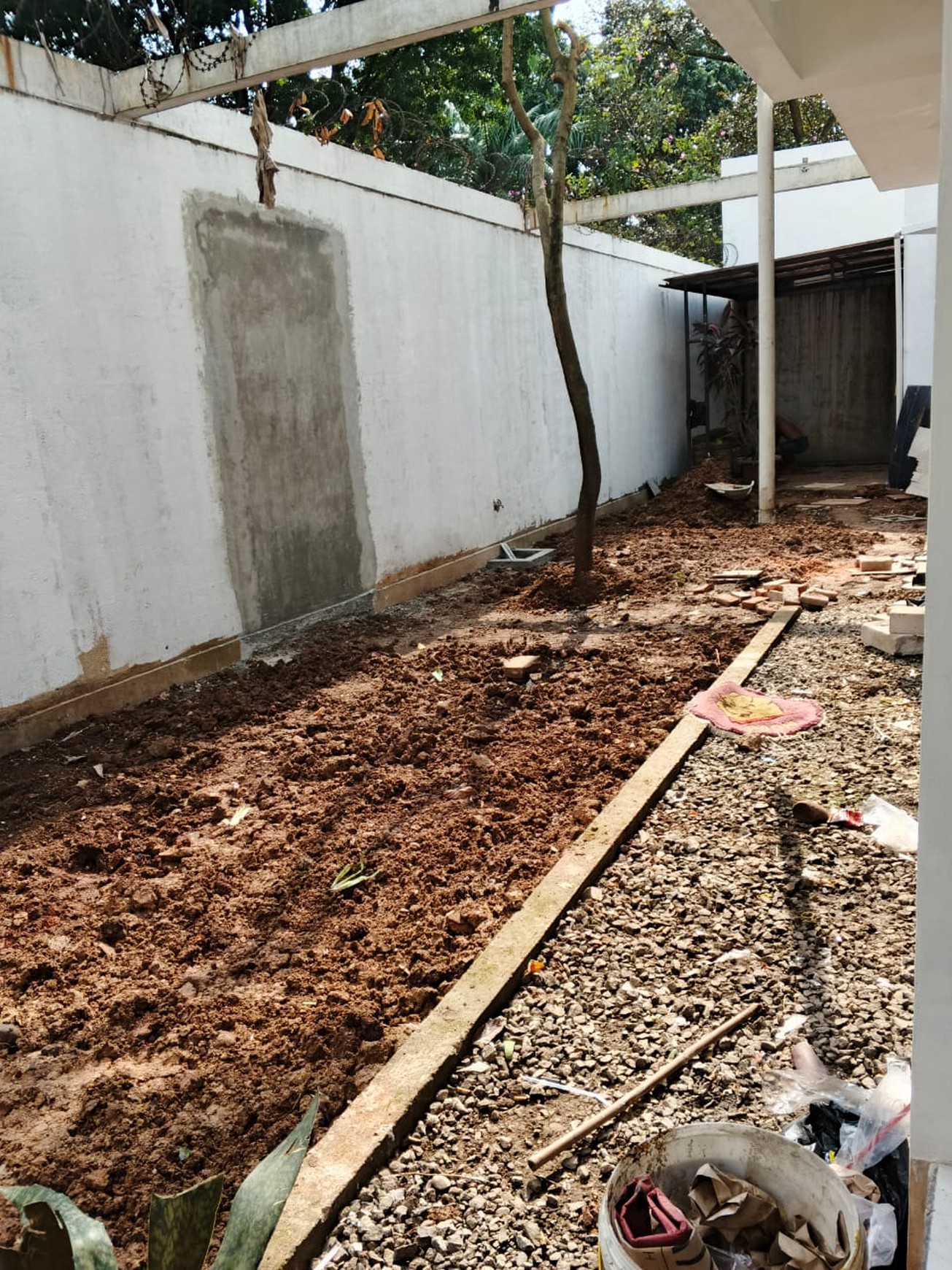 Rumah bagus, Halaman Luas, lokasi strategis di Bintaro Sektor 3