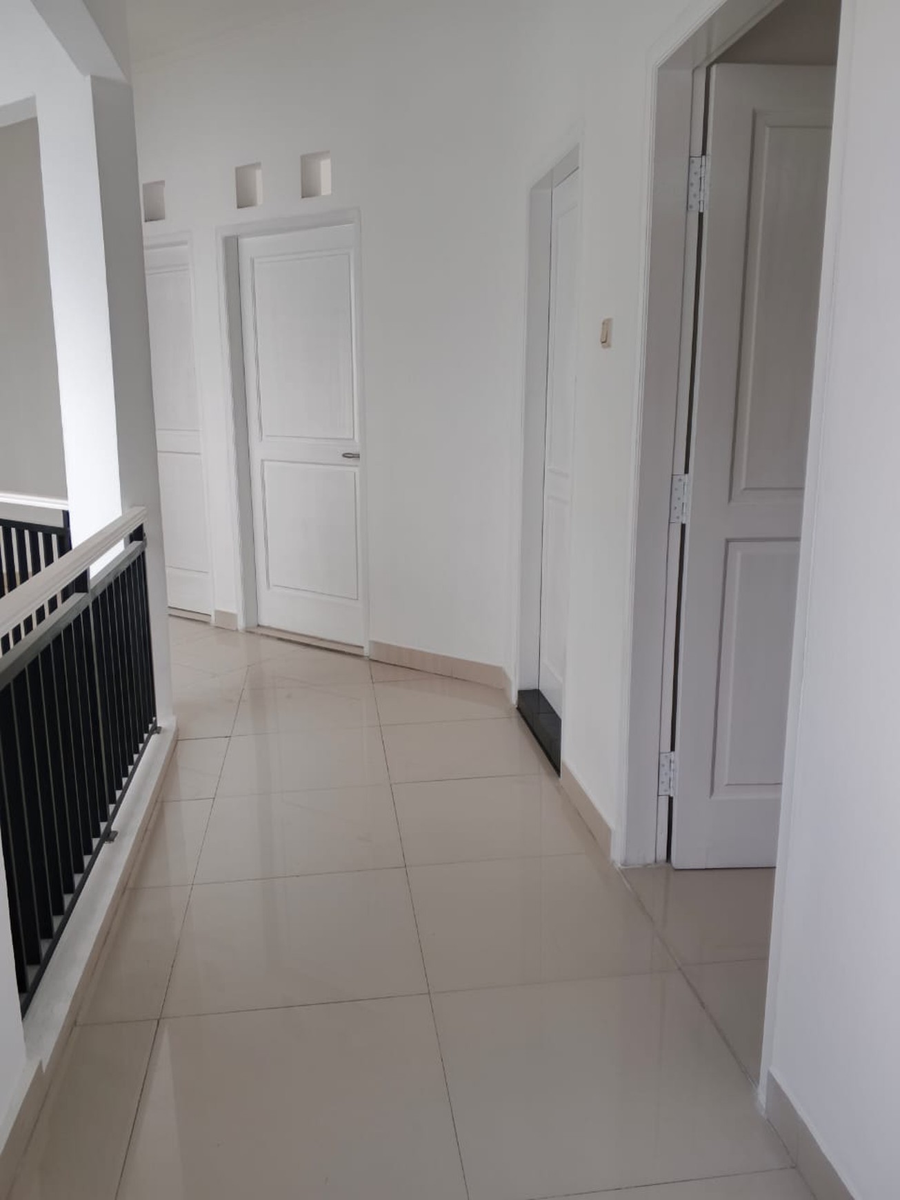 Rumah bagus, Halaman Luas, lokasi strategis di Bintaro Sektor 3