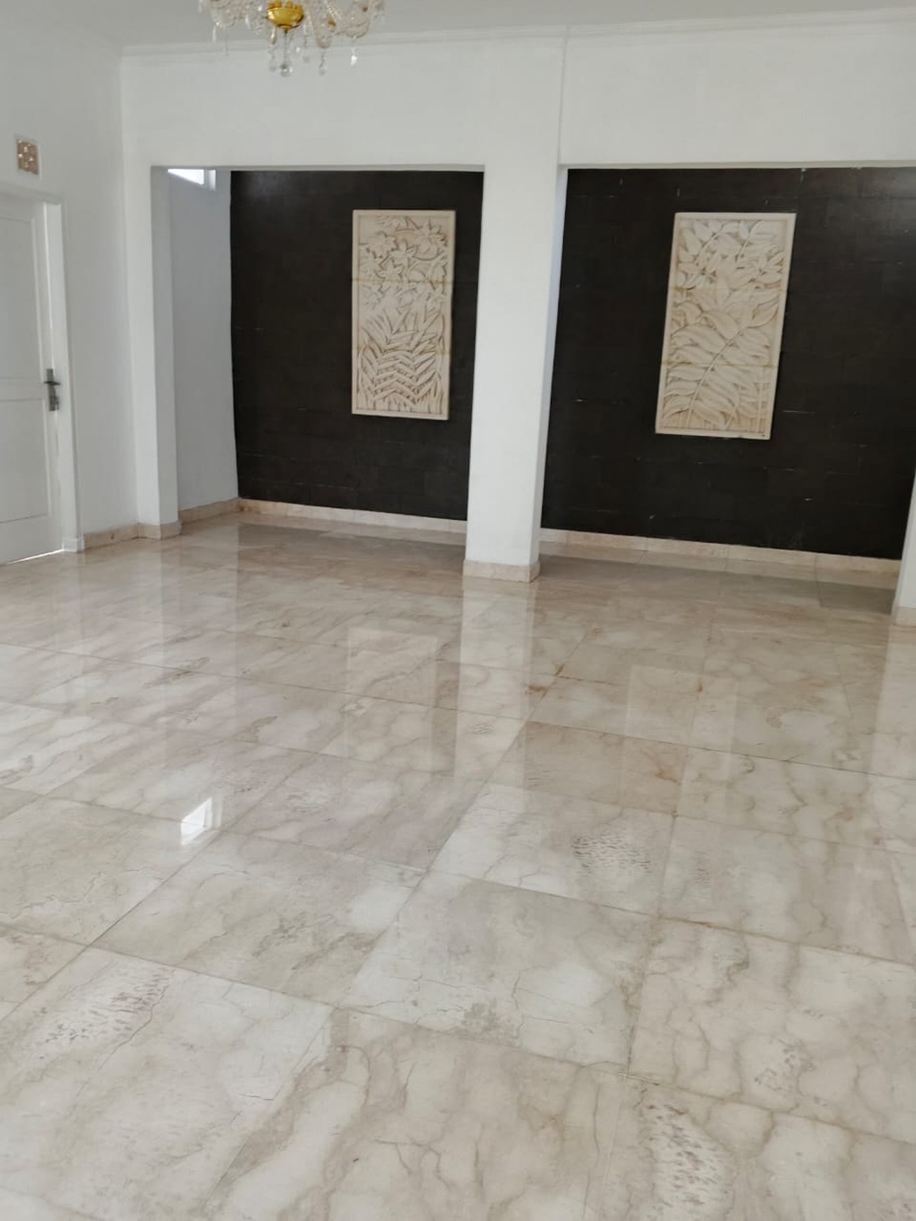 Rumah bagus, Halaman Luas, lokasi strategis di Bintaro Sektor 3