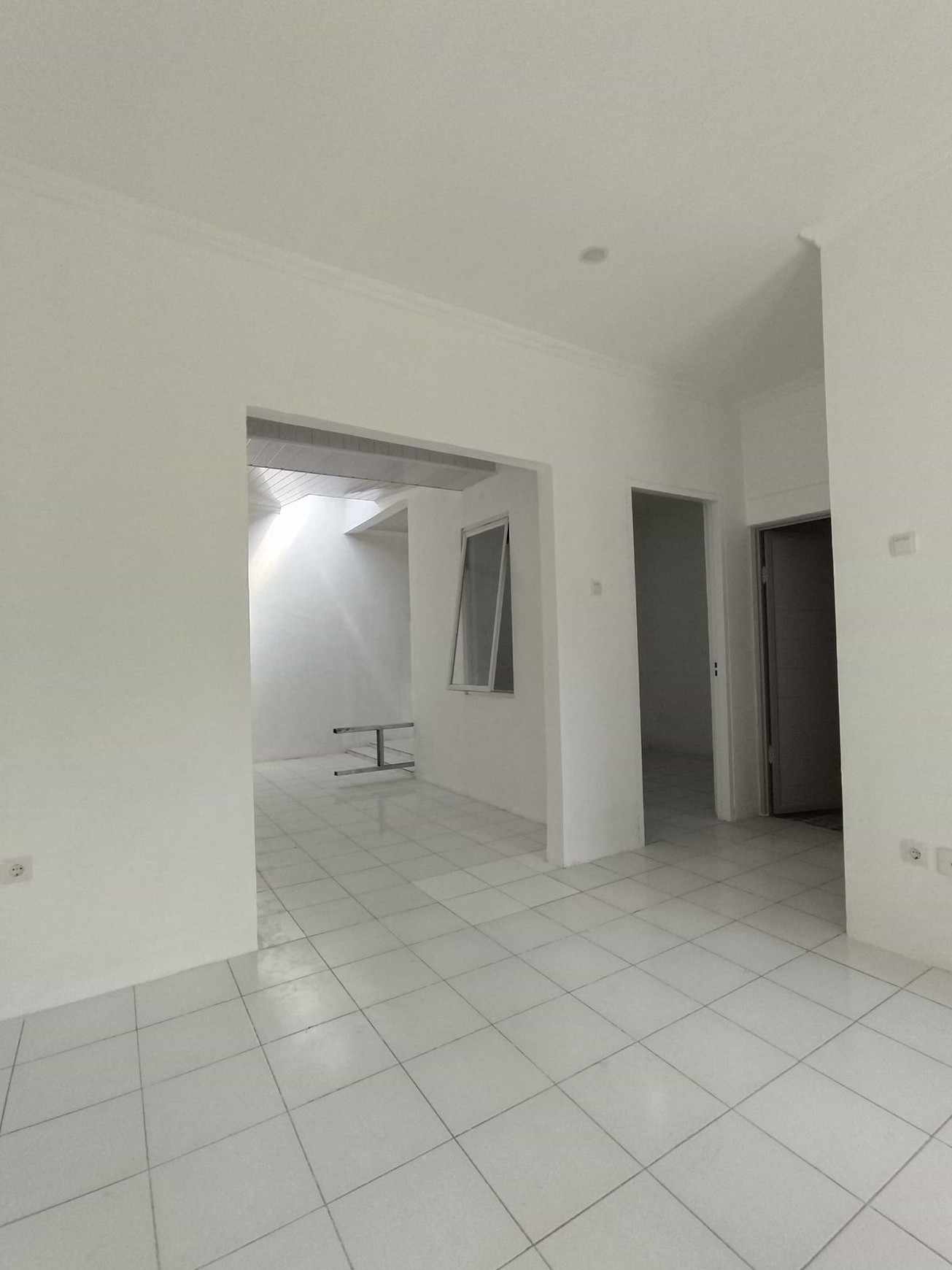 Rumah 2 Lantai Siap Huni dengan Hunian Nyaman dan Asri @Bogor