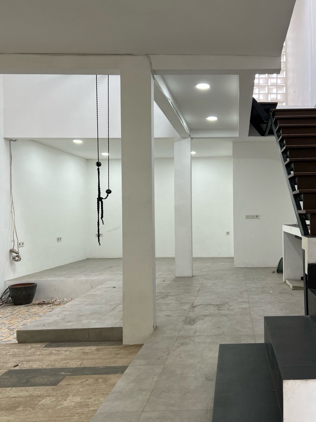 Jual  Murah Rumah Brand New Dalam Cluster dekat LRT TMII 