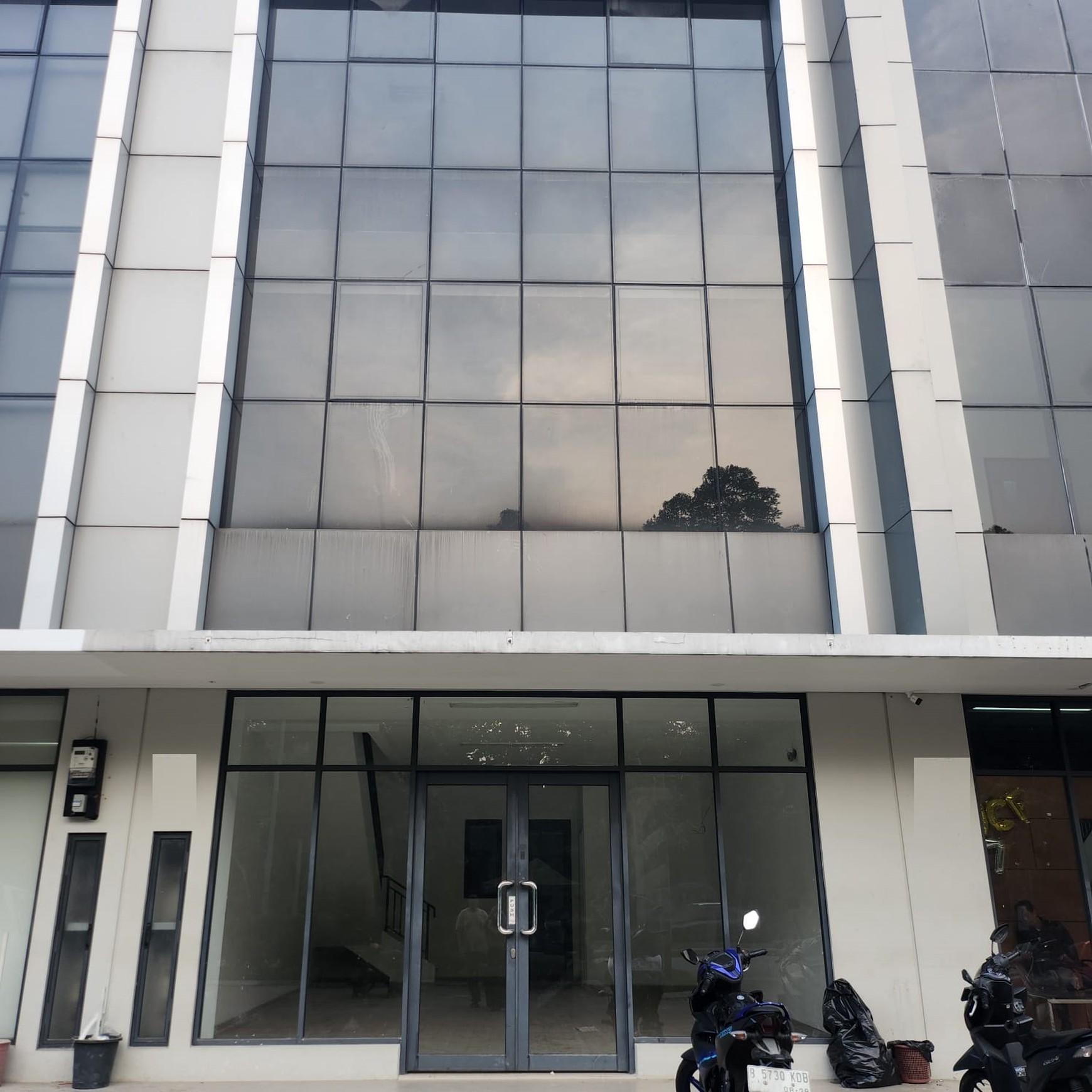 Ruko Siap Pakai Di Ruko U Ville Avenue Bintaro Sektor 7 tangerang selatan.