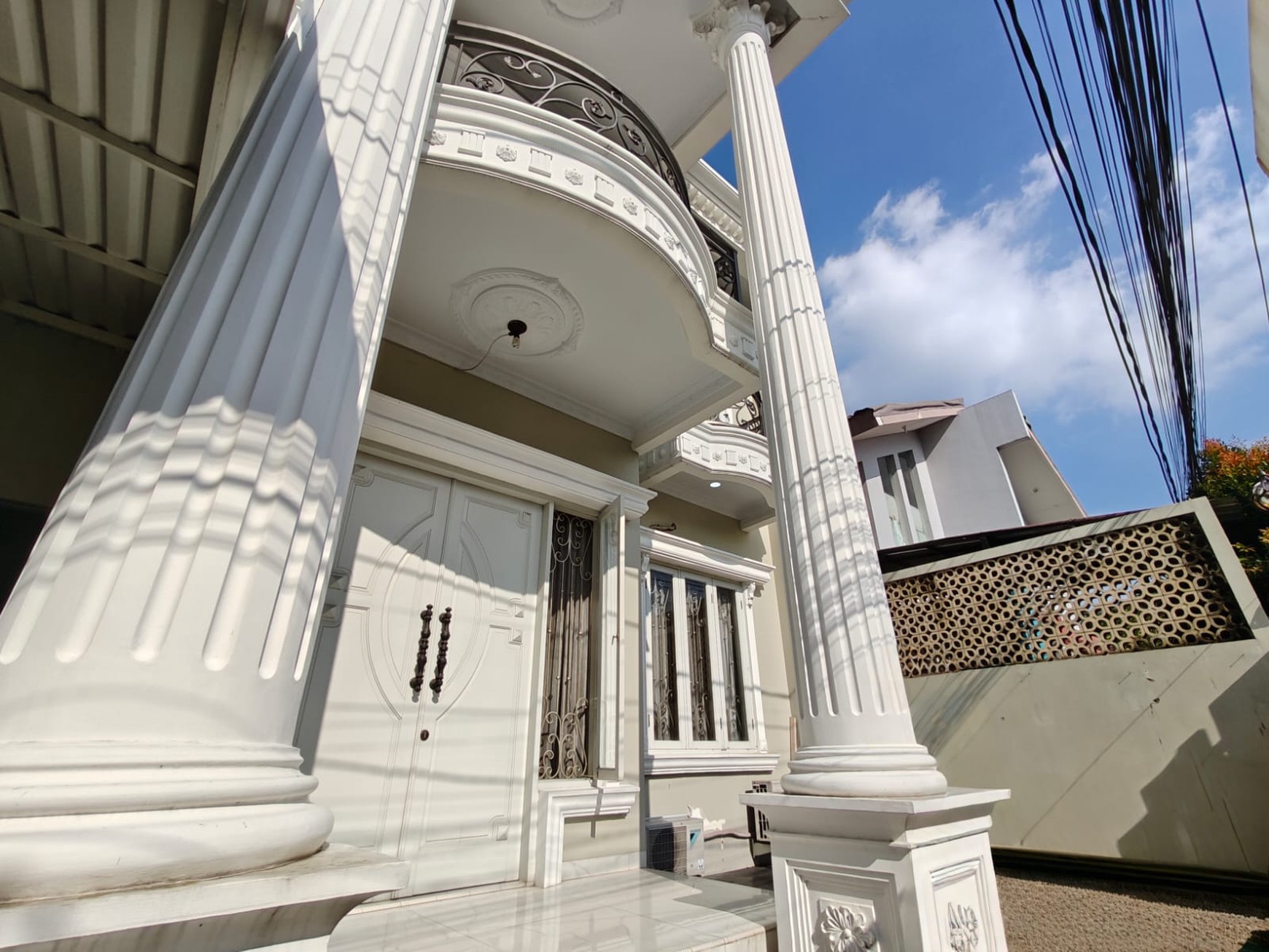 Rumah Hitung Tanah Area Cipete