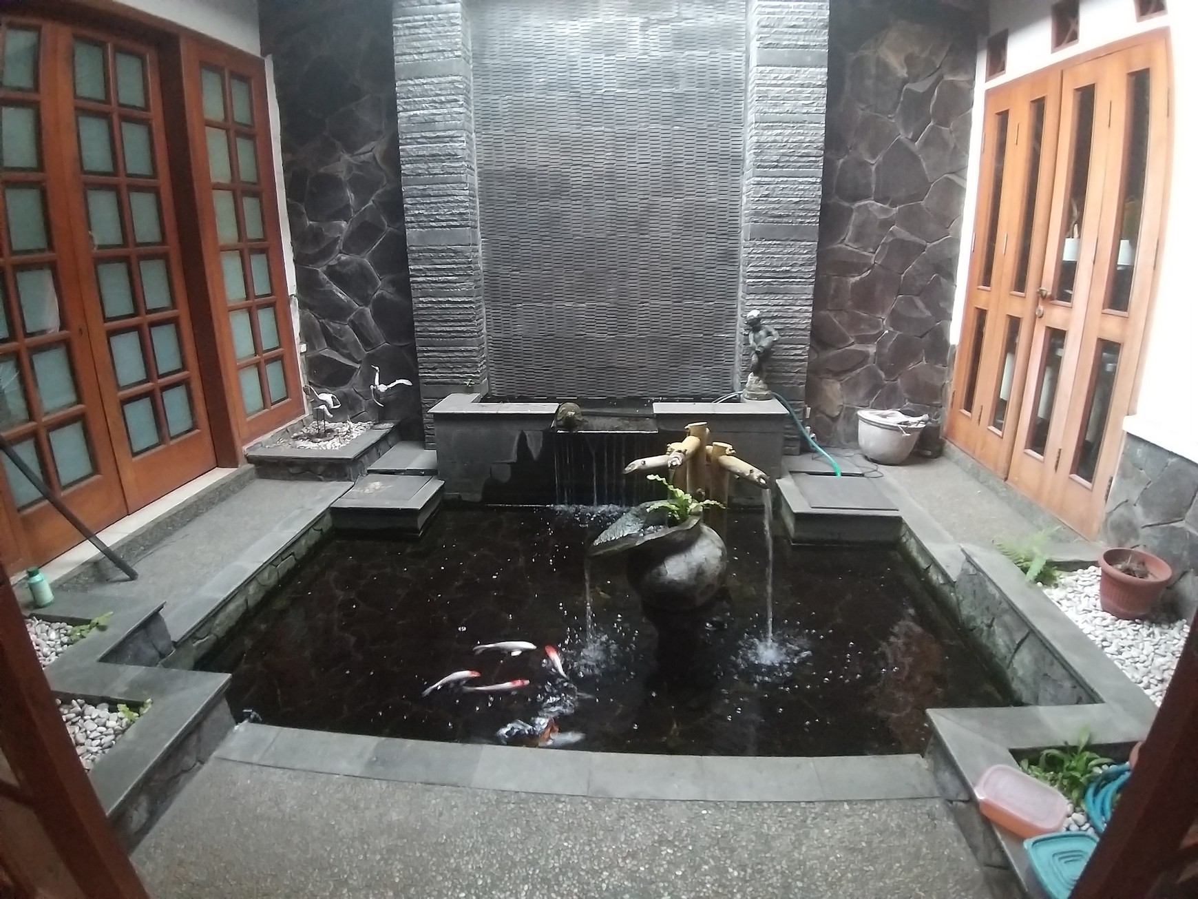 Rumah 2 lantai di Perumahan Parakan Asri, Batununggal