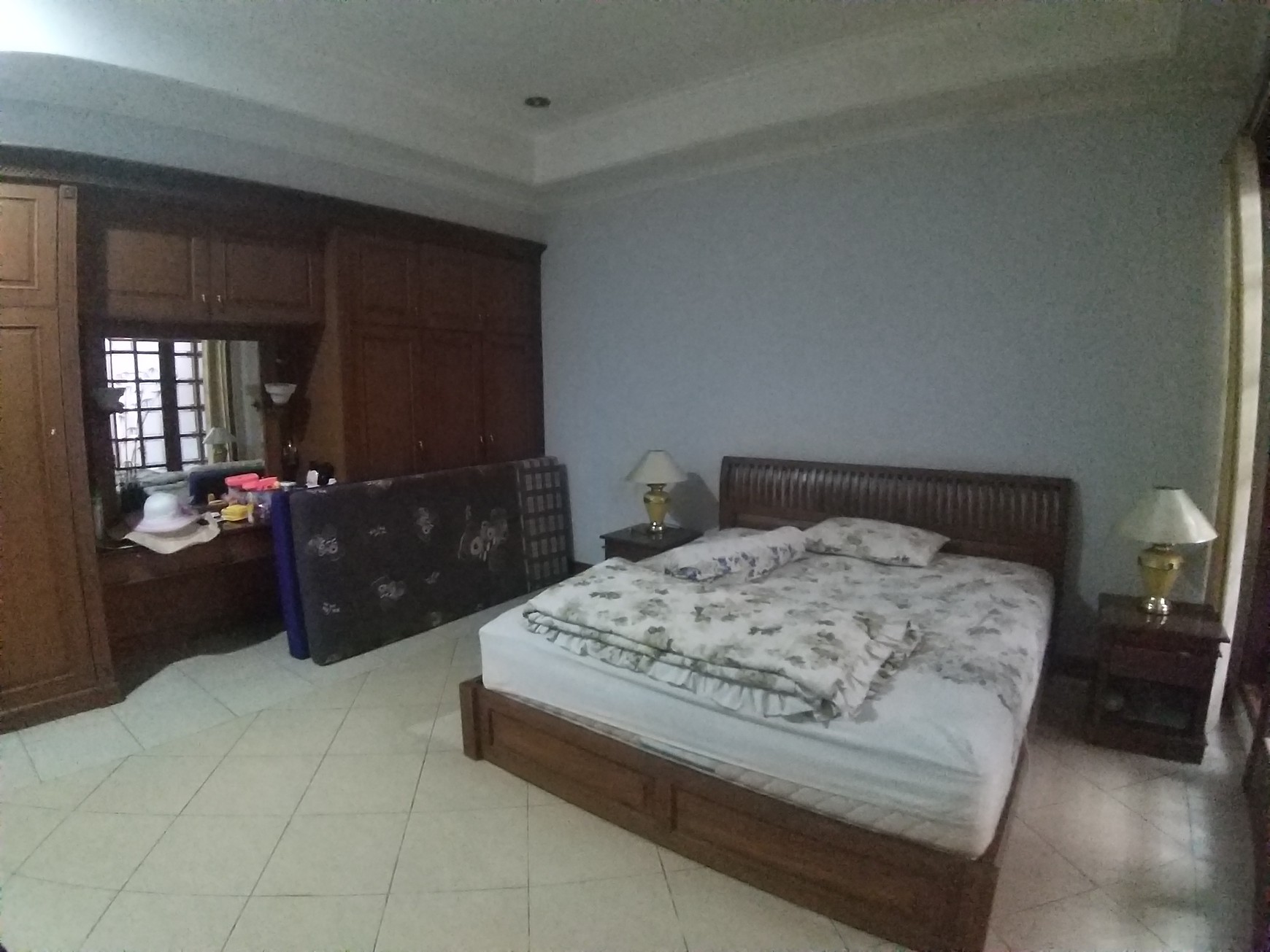 Rumah 2 lantai di Perumahan Parakan Asri, Batununggal