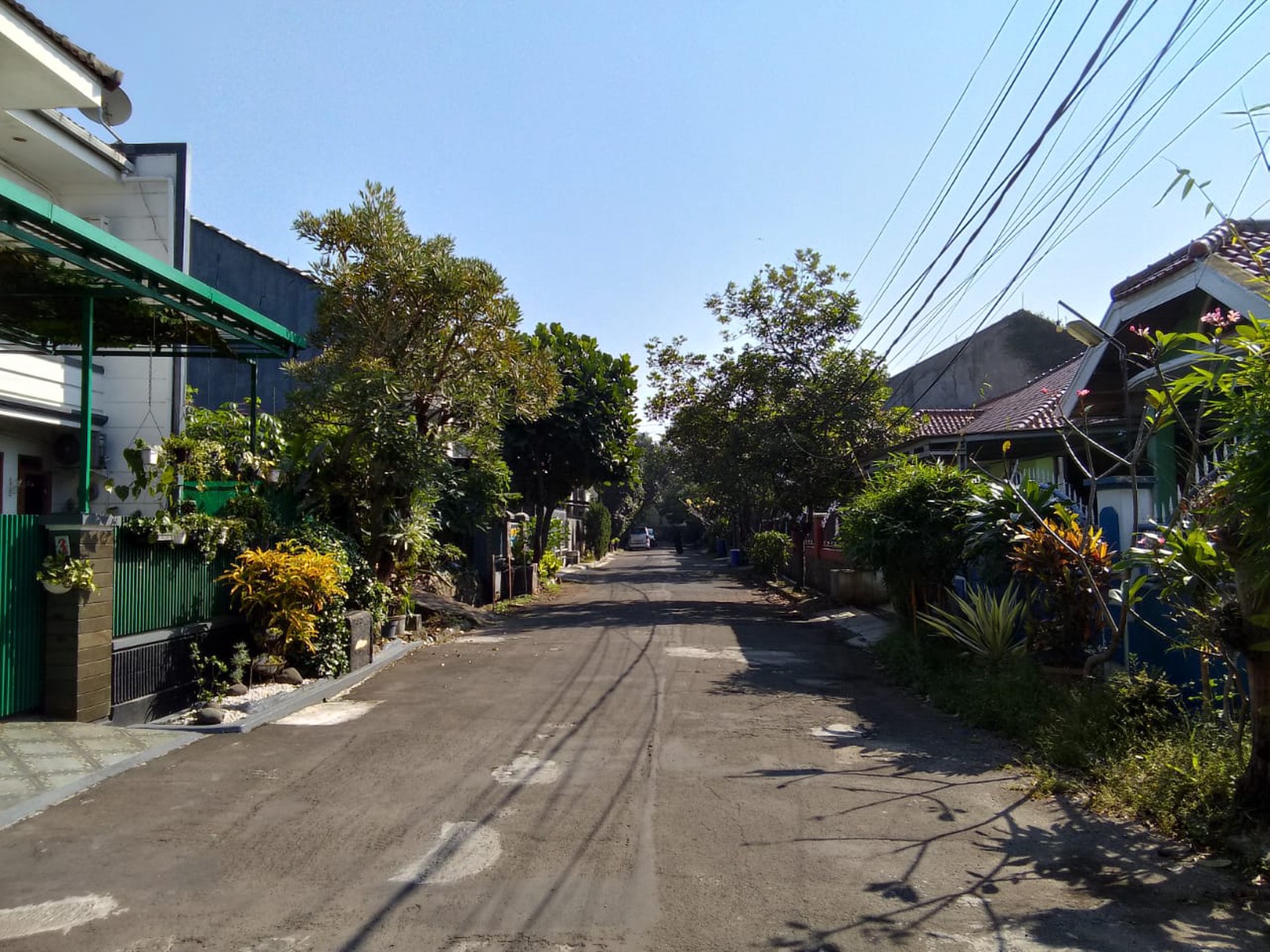 Rumah Luas & Nyaman di Komplek Parakan Waas, Bandung