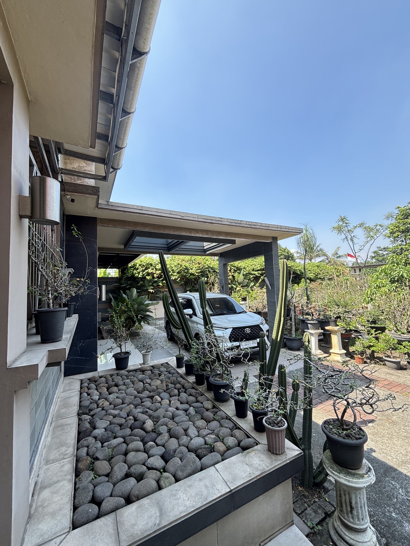 Rumah Villa  3 lantai di Belakang Bukit Golf Cibubur