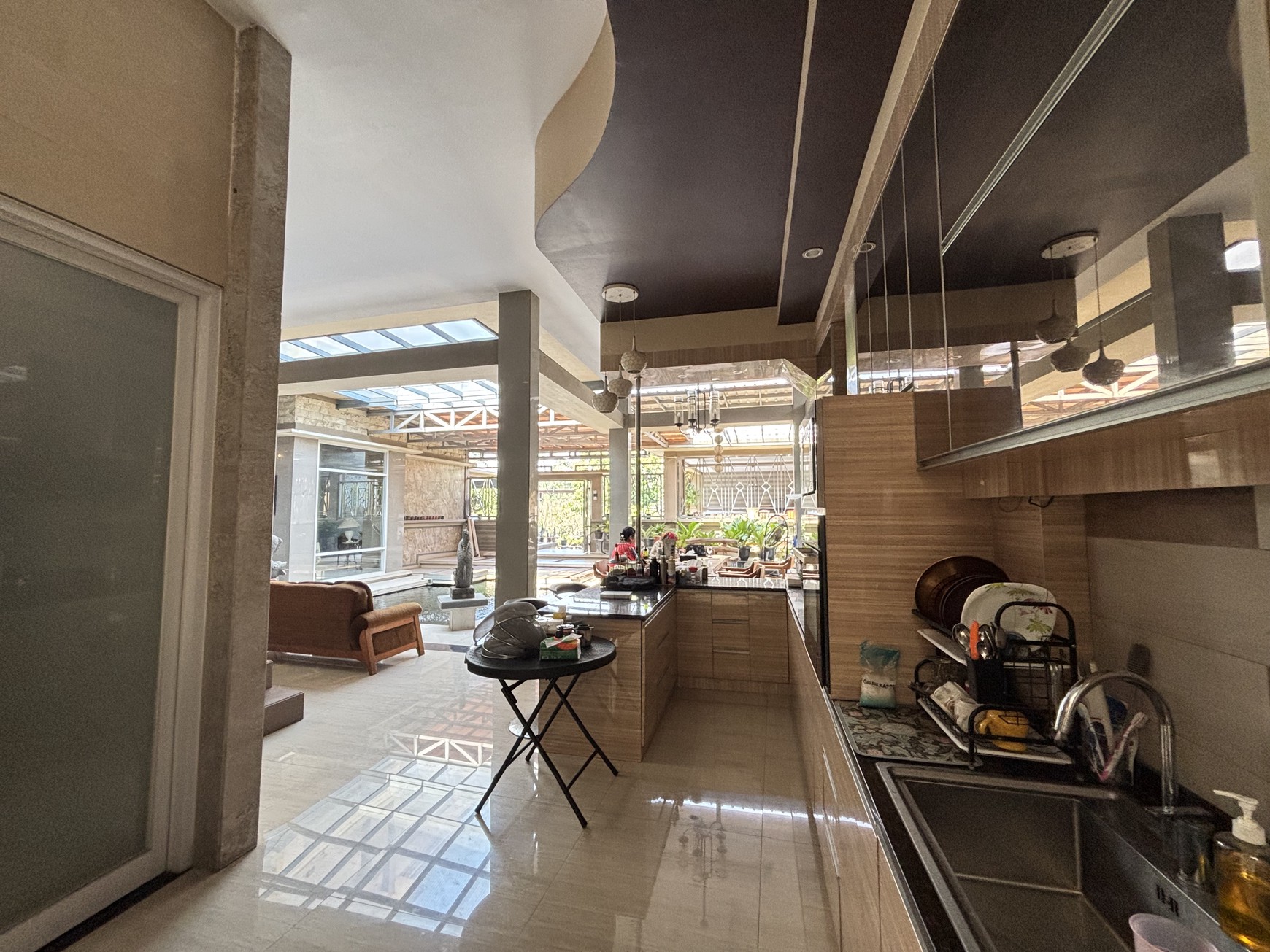 Rumah Villa  3 lantai di Belakang Bukit Golf Cibubur