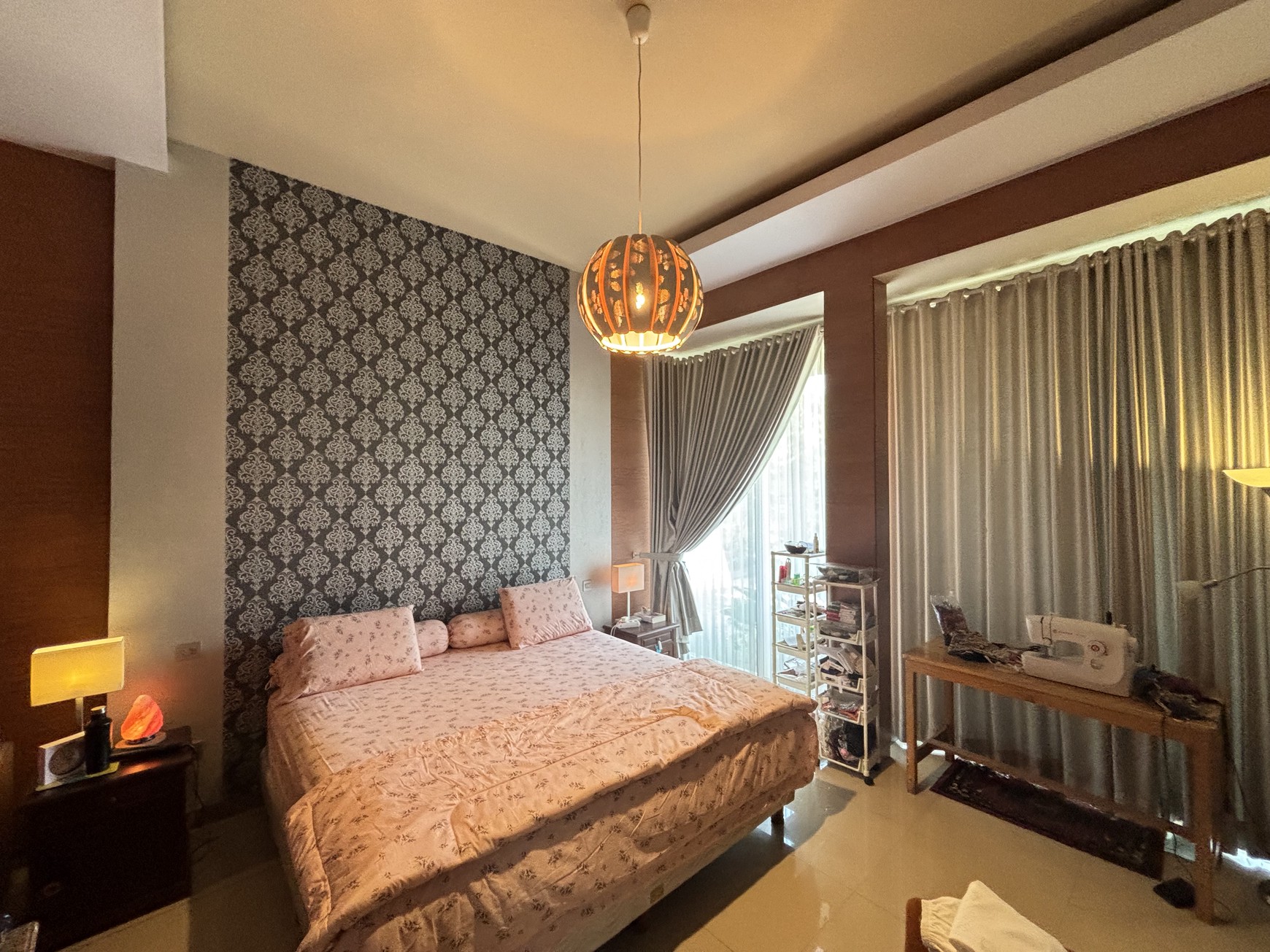 Rumah Villa  3 lantai di Belakang Bukit Golf Cibubur