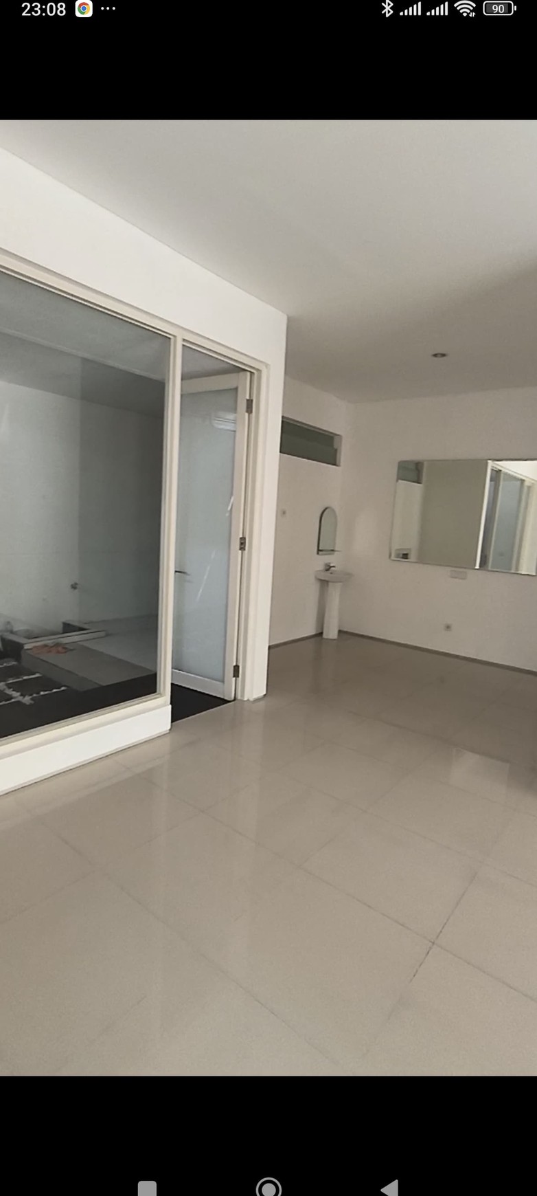 Sewa Rumah 2 Lantai Northwest Citraland Lake View Surabaya
