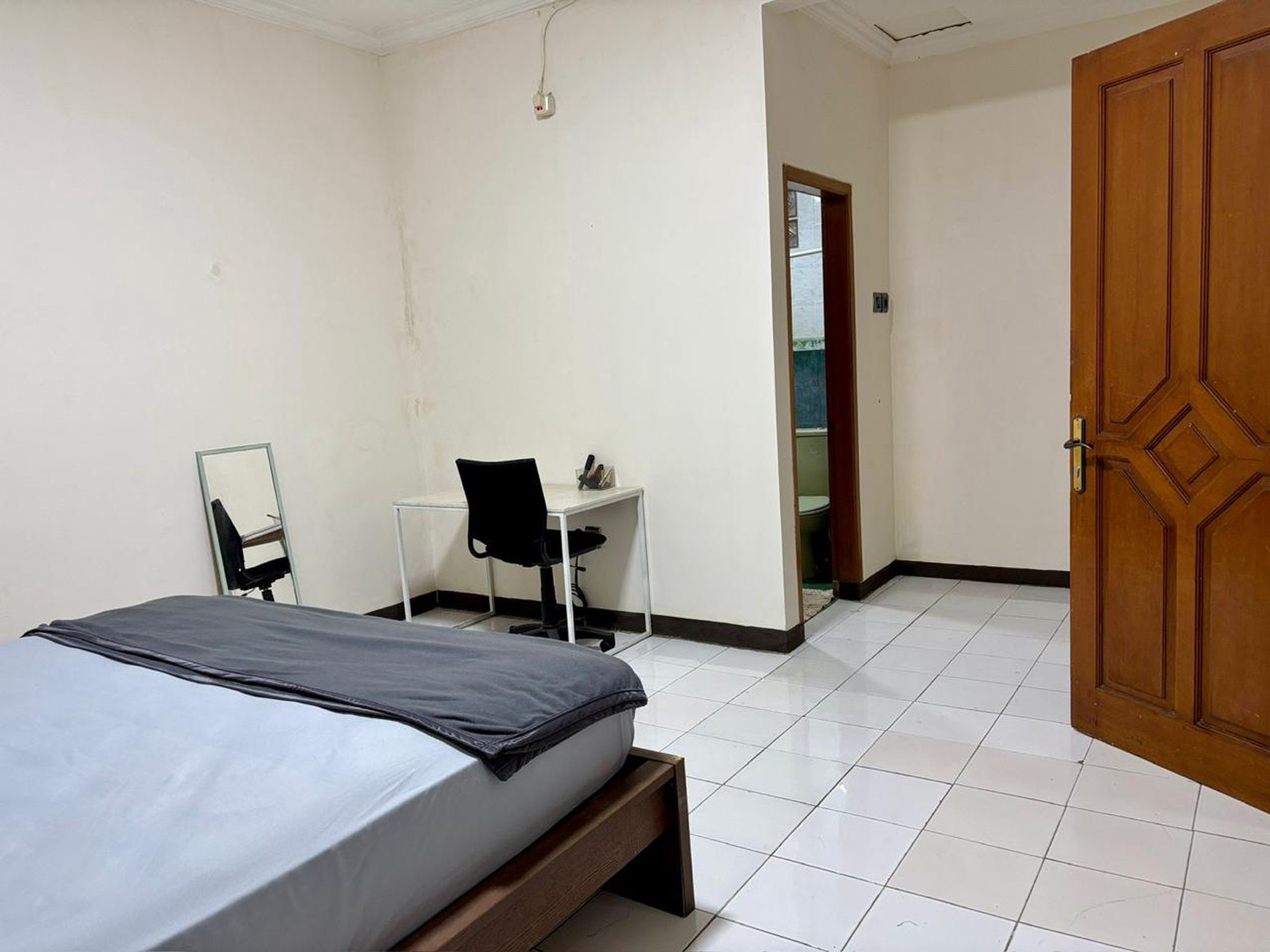 Rumah di Sektor 3A dengan KT 4+1 KM 2+1 SHM