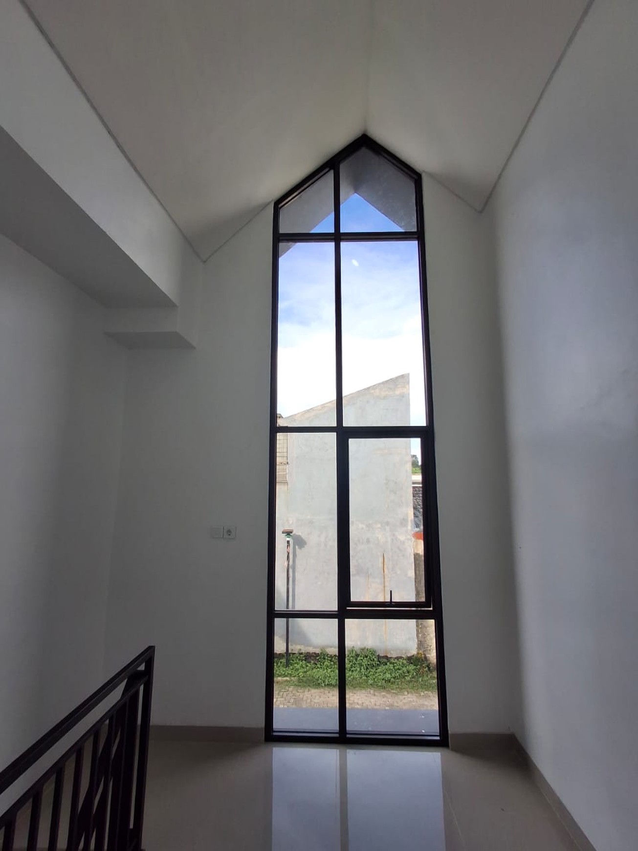 Rumah 2 Lantai Siap Huni KT 3 KM 1 @Pamulang
