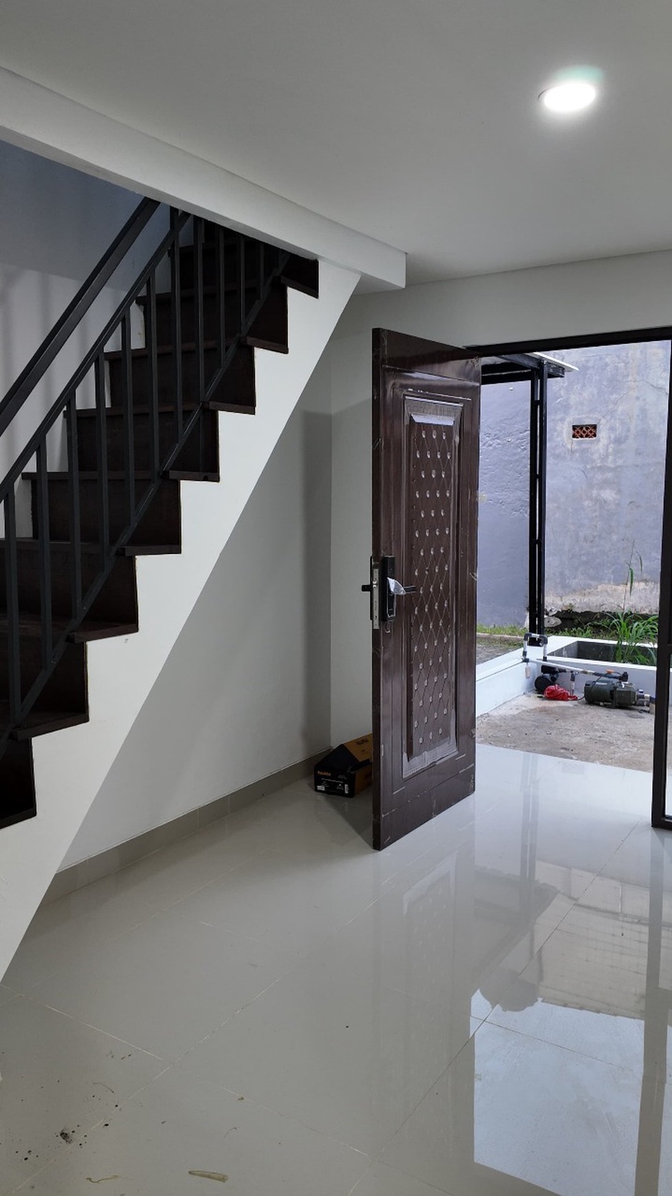 Rumah 2 Lantai Siap Huni KT 3 KM 1 @Pamulang