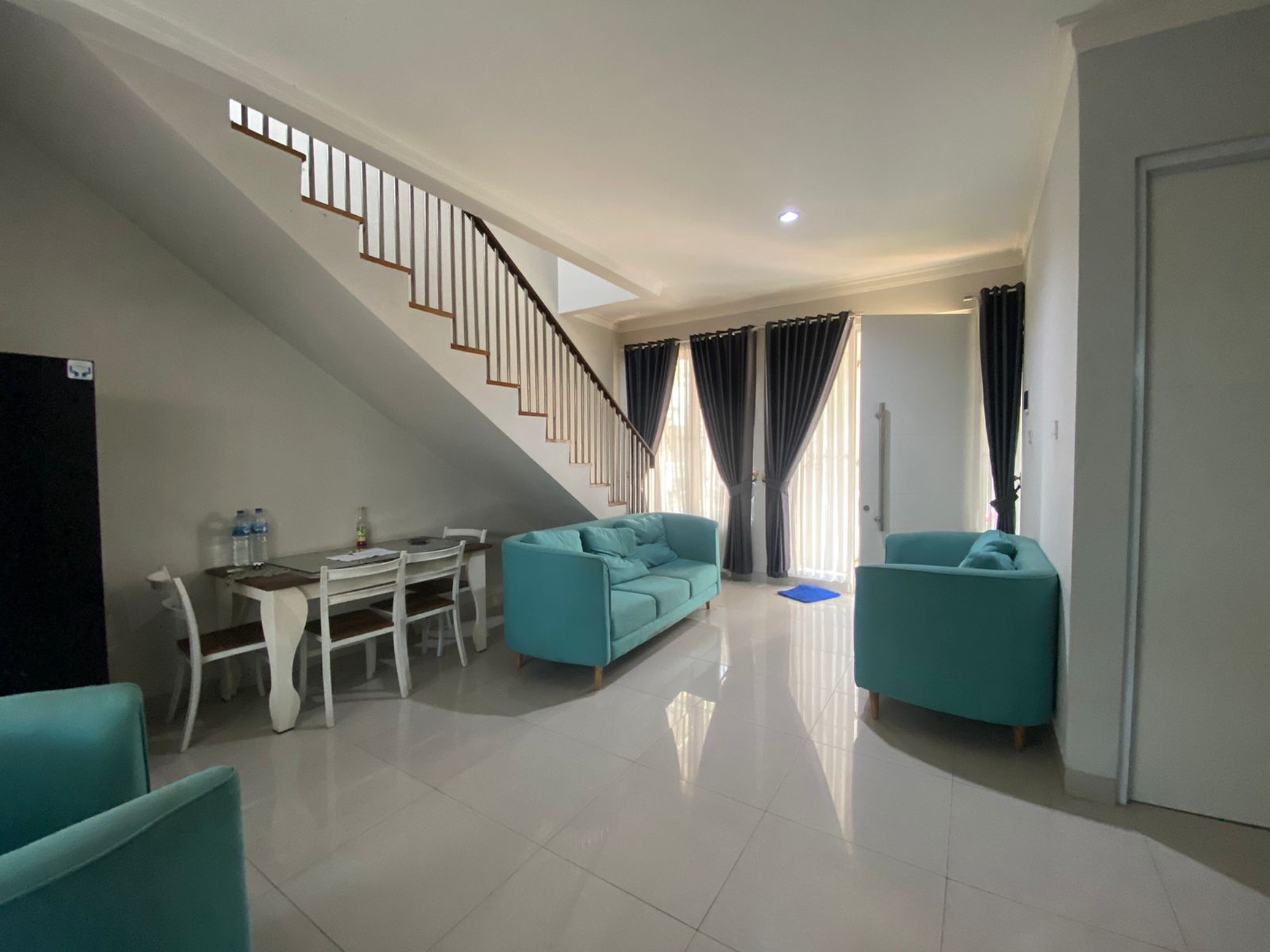 RUMAH CANTIK 2 LANTAI DI CITRALAND CIBUBUR