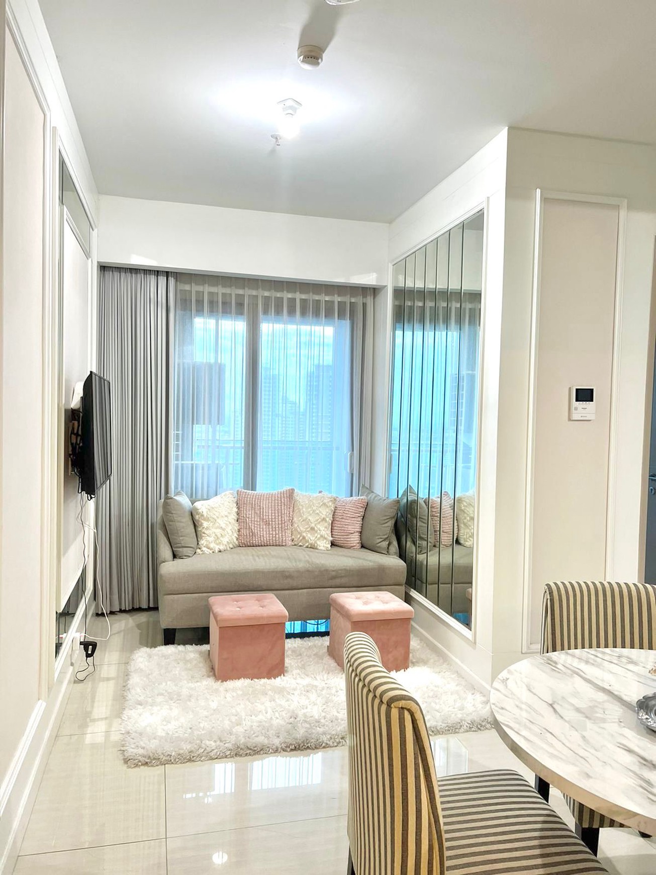Disewakan Apartenen 2BR Furnish La Riz Mansion Pakuwon Mall Surabaya