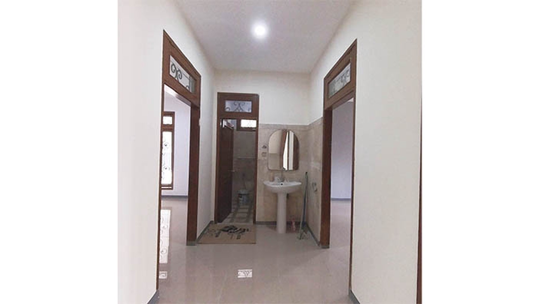 Rumah Hoek Jl Karmila, Pondok Gede, Jatiwaringin