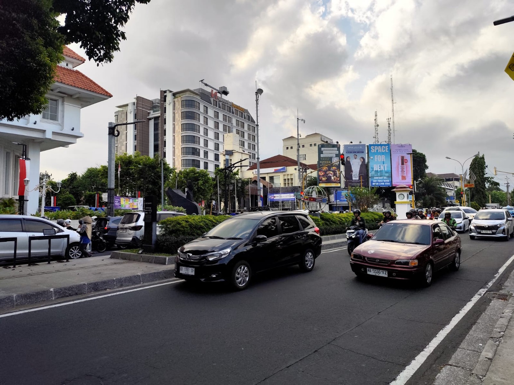 Tanah & Bangunan 933 Meter Persegi, Lokasi Tengah Kota Yogyakarta