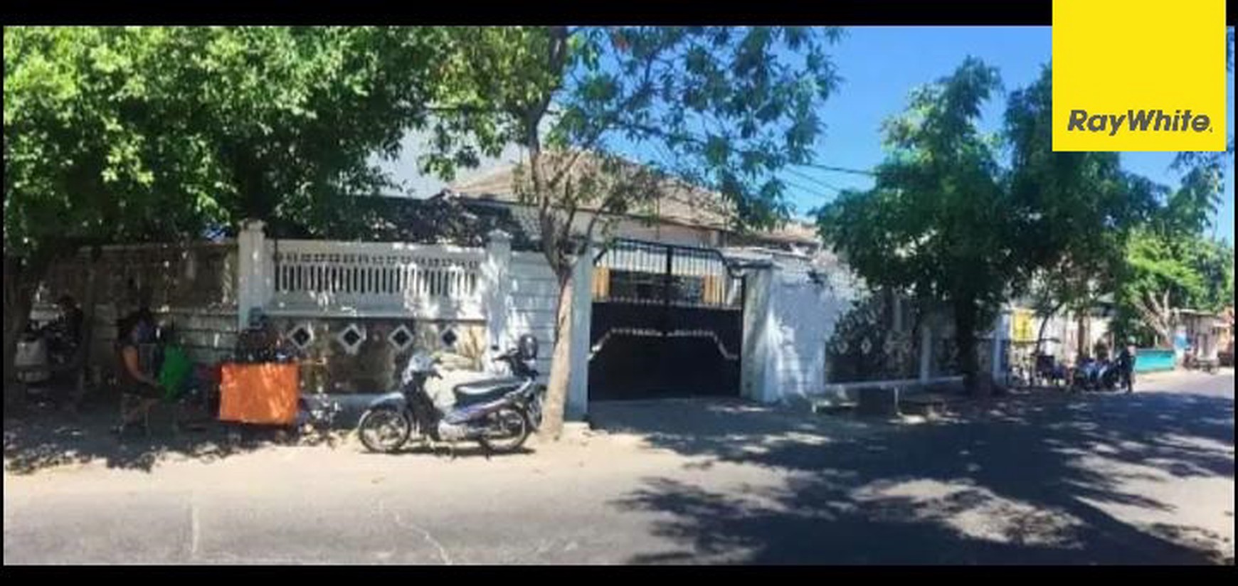 Dijual Rumah SHM Pusat Kota di Jalan Kawi Surabaya