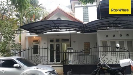 Dijual Rumah 2 lantai di Villa Taman Gapura Citraland Surabaya