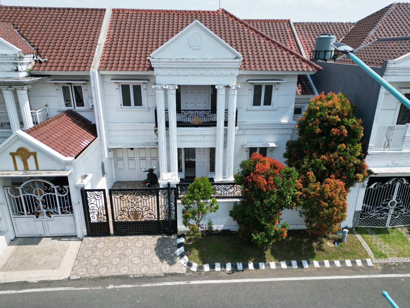 Rumah Sidoarjo Puri Surya Jaya Siap Huni Gedangan