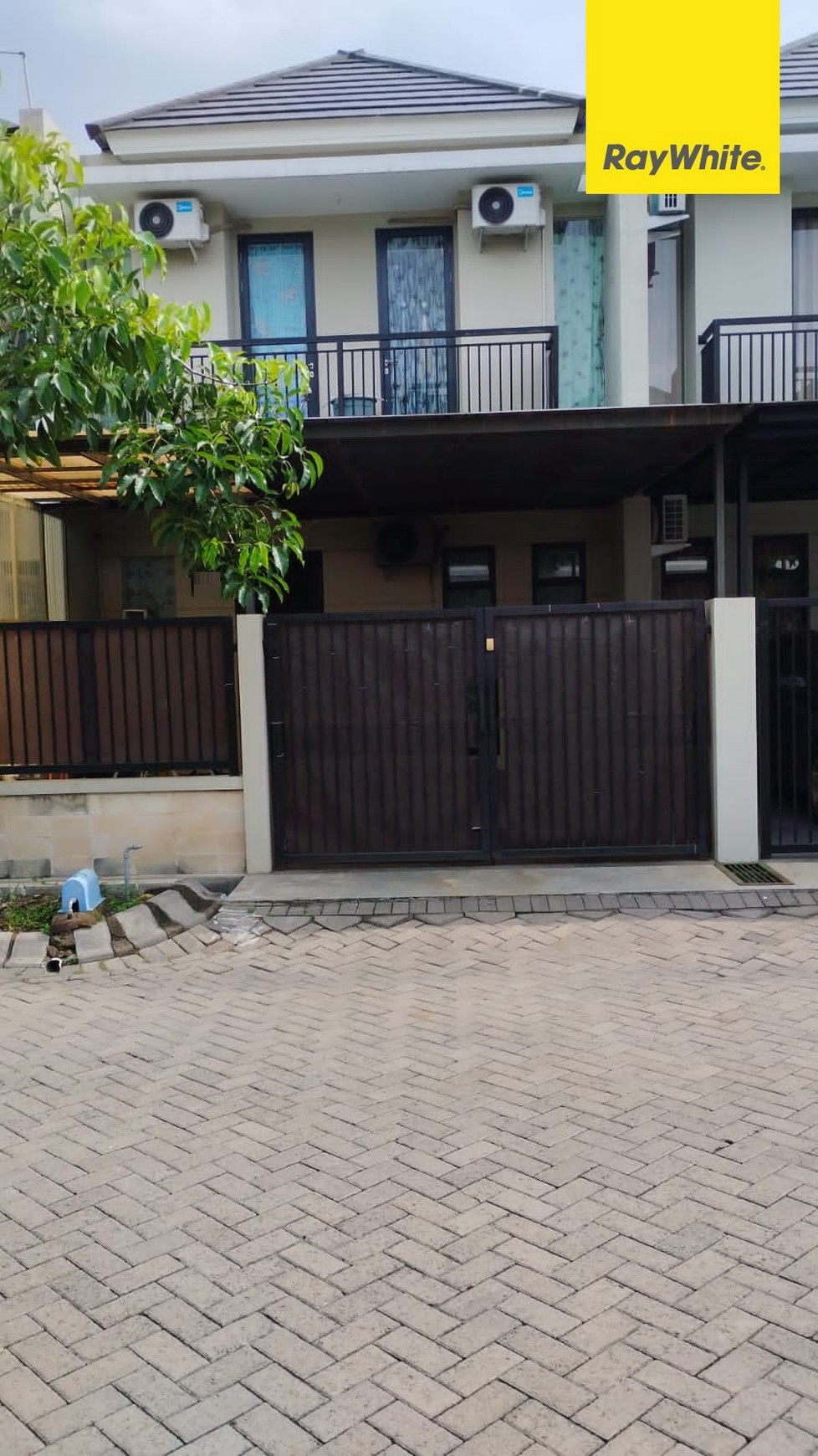 Dijual Rumah 2 lantai di Pondok Chandra Opal Sidoarjo