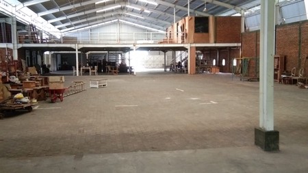 Tanah Luas + Gudang Siap Pakai Lokasi Bangunjiwo Kasihan Bantul 