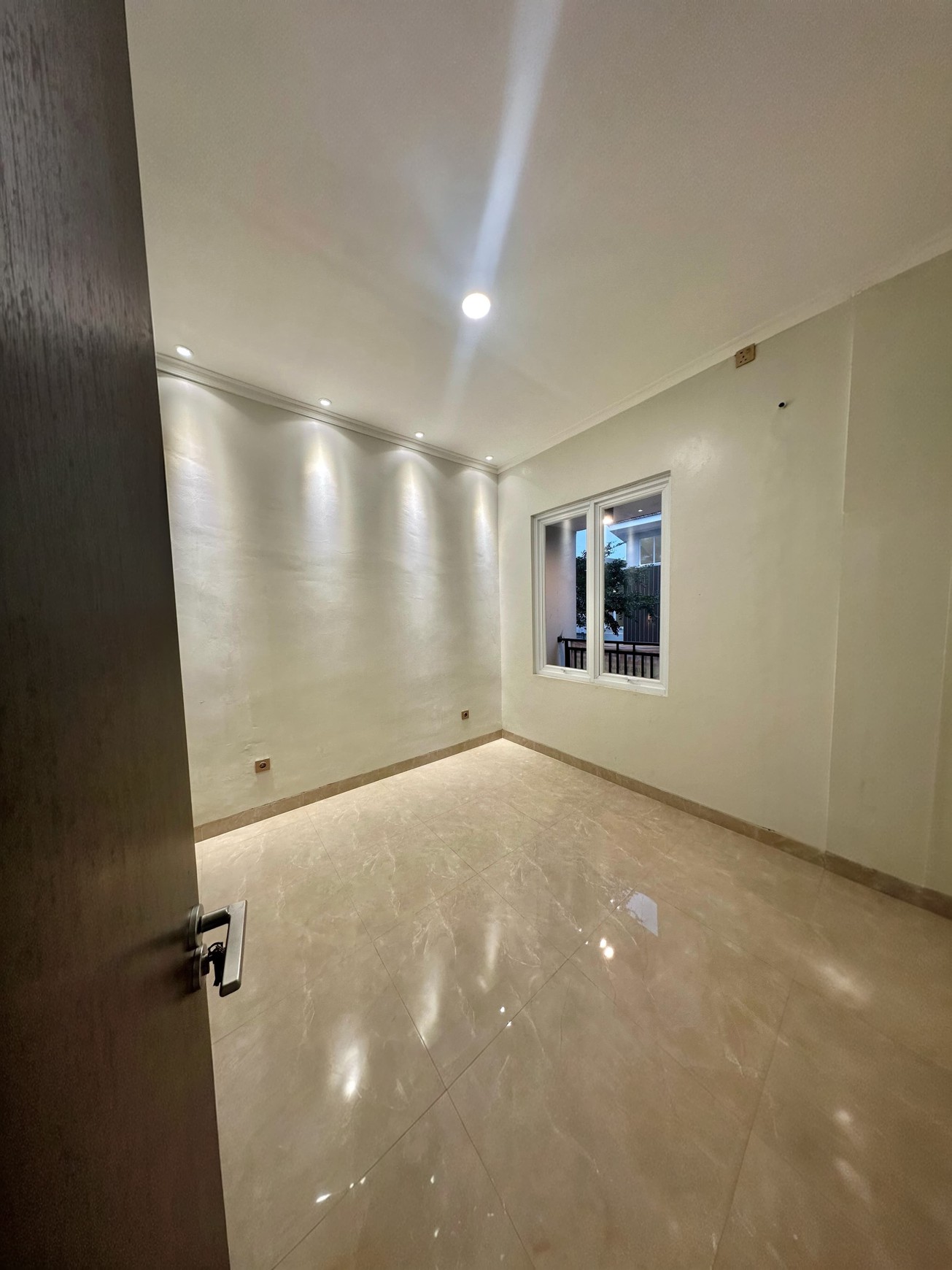 Rumah Bagus Di Accola Park Serpong Tangerang Selatan