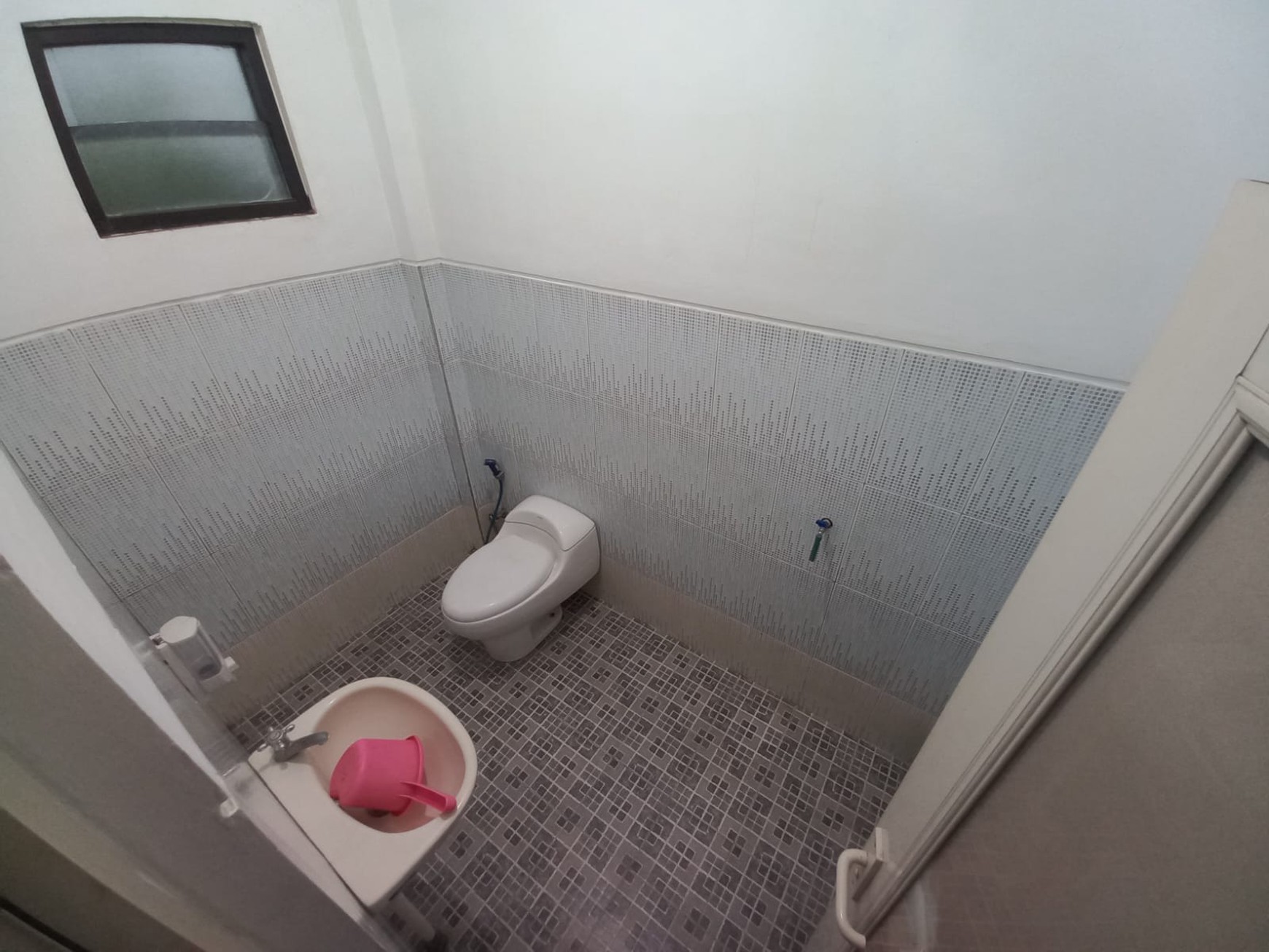 Ruko bagus, dapat digunakan untuk Office di Subang