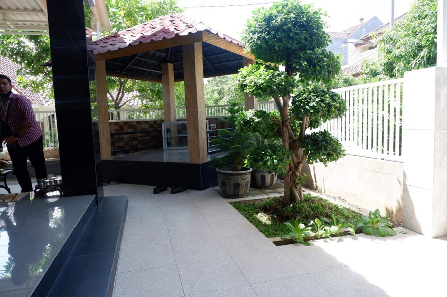 Rumah Hook Dijual di Deltasari Indah Waru Lokasi Strategis & Terawat!