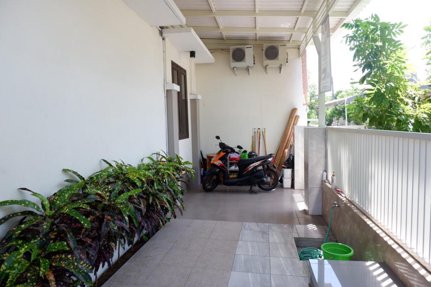 Rumah Hook Dijual di Deltasari Indah Waru Lokasi Strategis & Terawat!