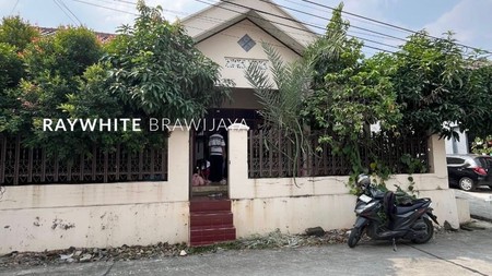 Rumah Dalam Kompleks Area Depok