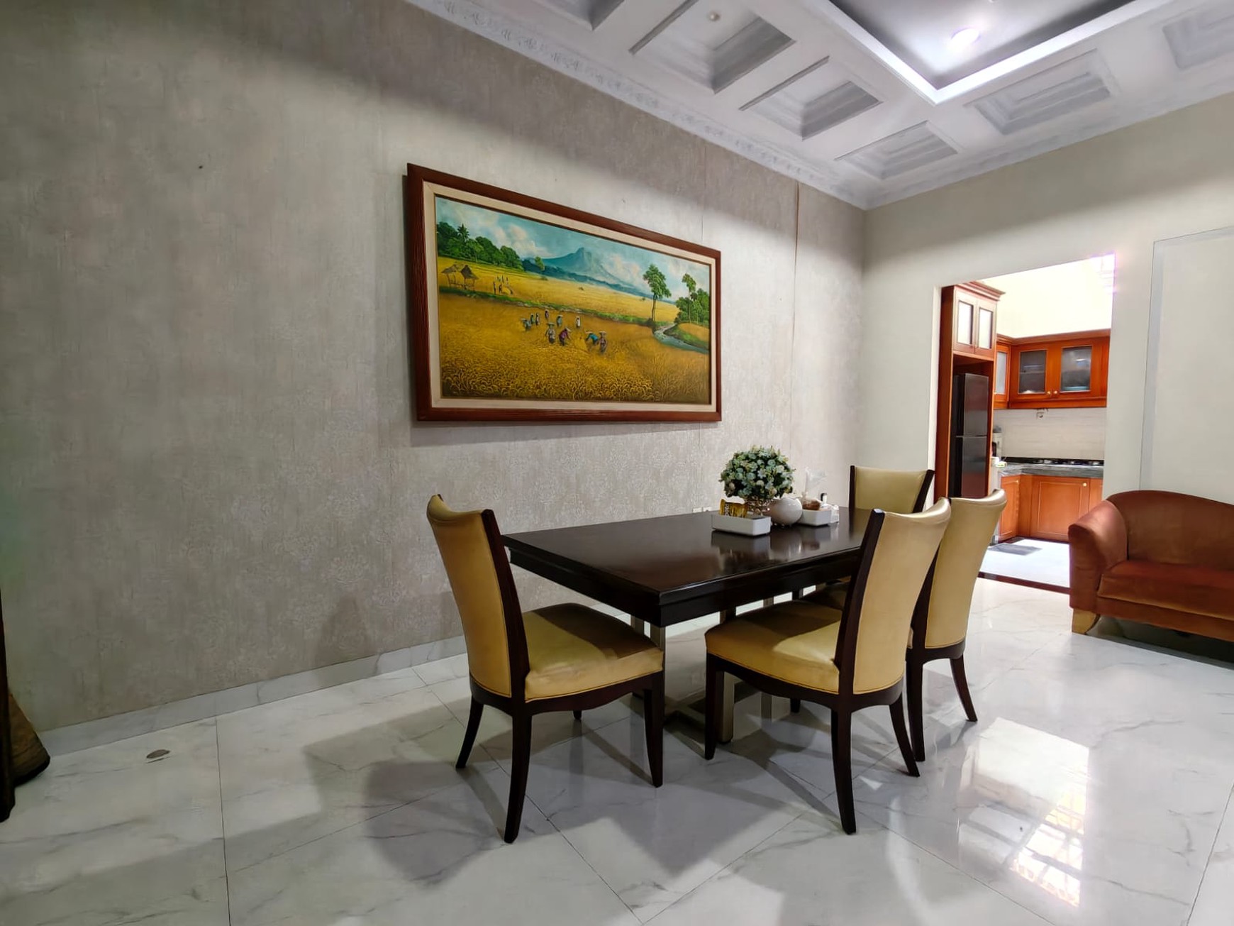 Rumah siap huni semi furnish , Jagakarsa Jakarta Selatan