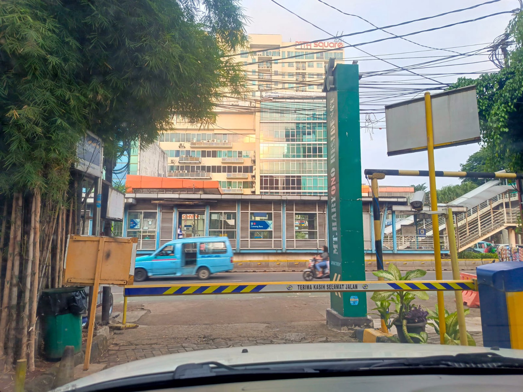 APARTMENT MT HARYONO RESIDENCE, OTISTA, CAWANG