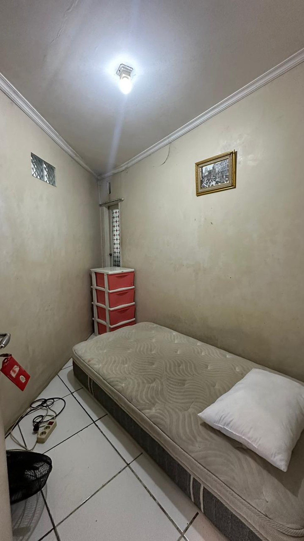 **Rumah Dijual di Jalan Jambu, Beji, Depok**