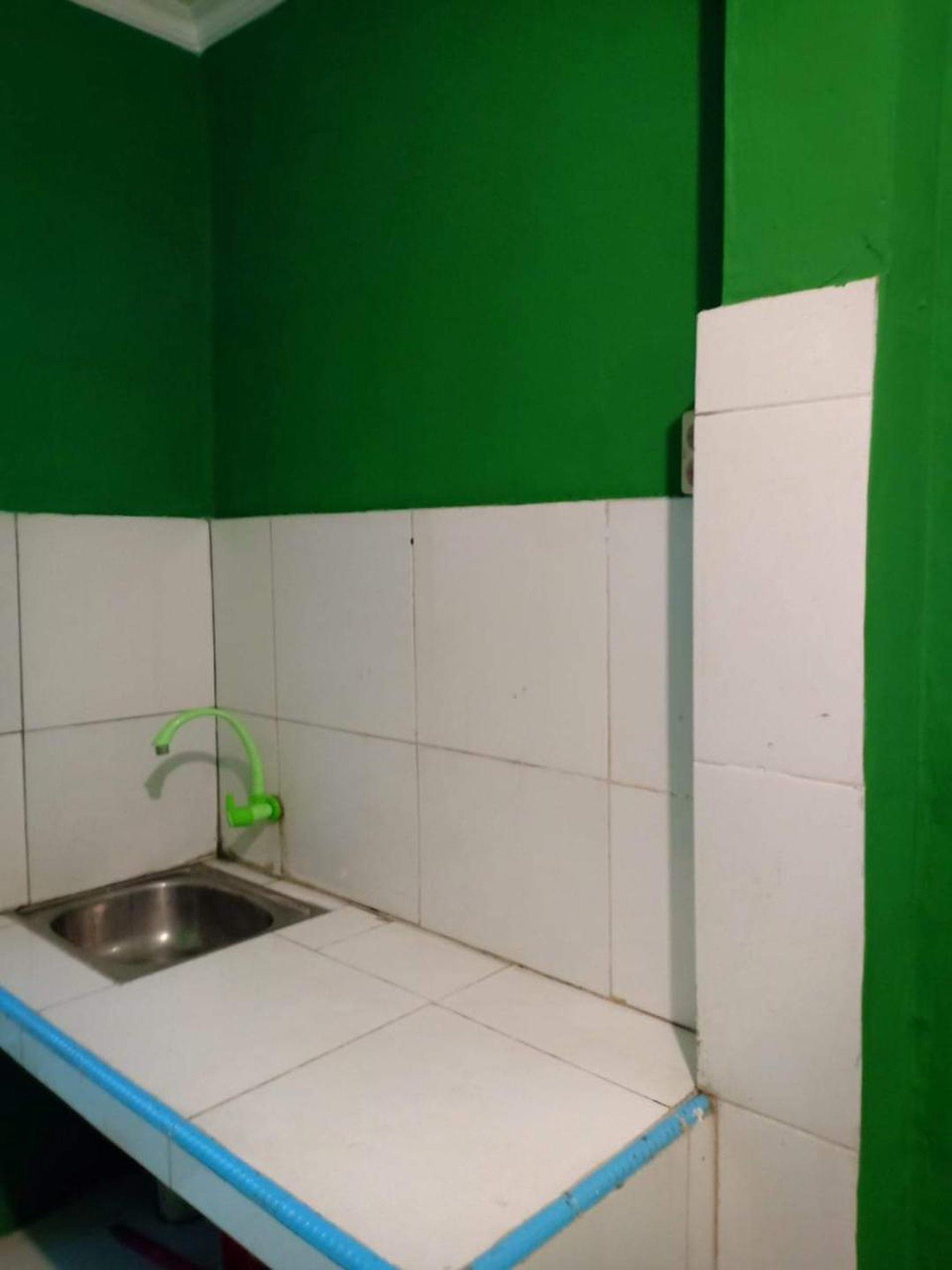 **Rumah Dijual di Jalan Jambu, Beji, Depok**