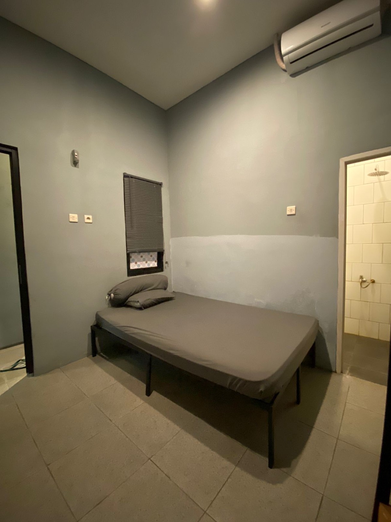 Rumah Kos-kosan Di R Residence Jl HM Yasin Patal Senayan Jakarta