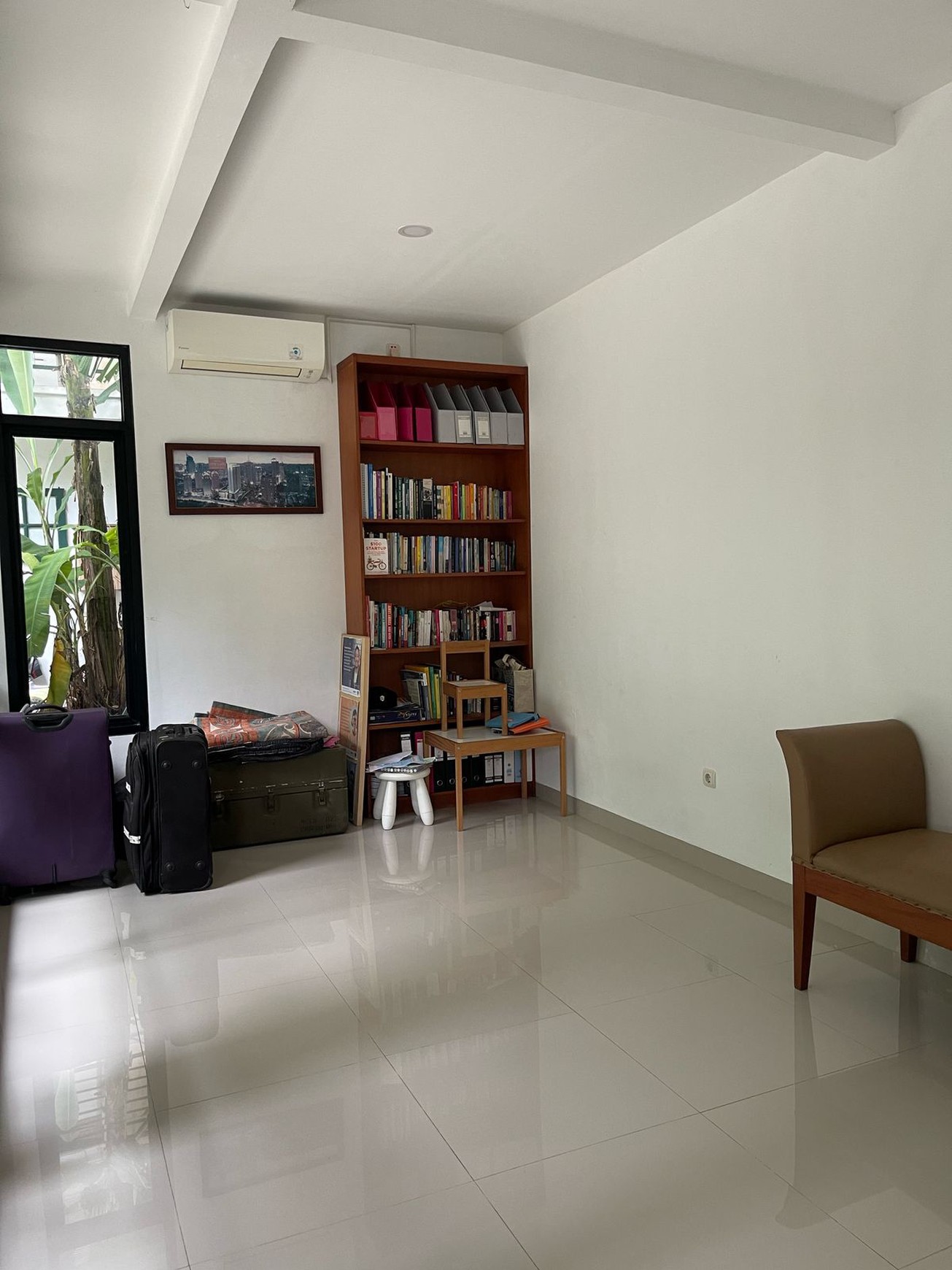 Rumah Bagus,nyaman DI Jl Nusa Jaya Pondok Ranji Tangerang Selatan.