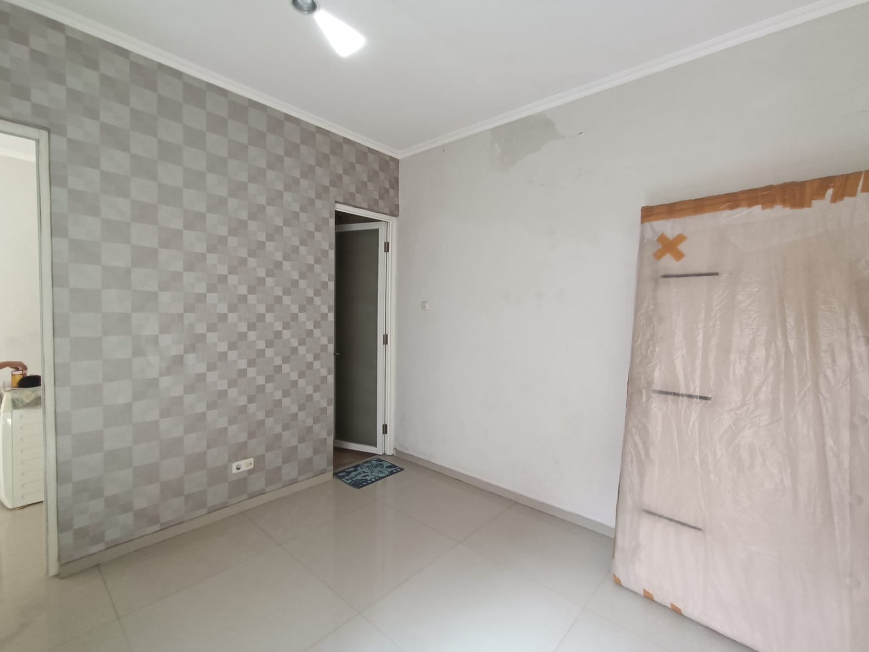 Dijual Rumah Siap Huni; Model Minimalis di Baruk Utara, Surabaya