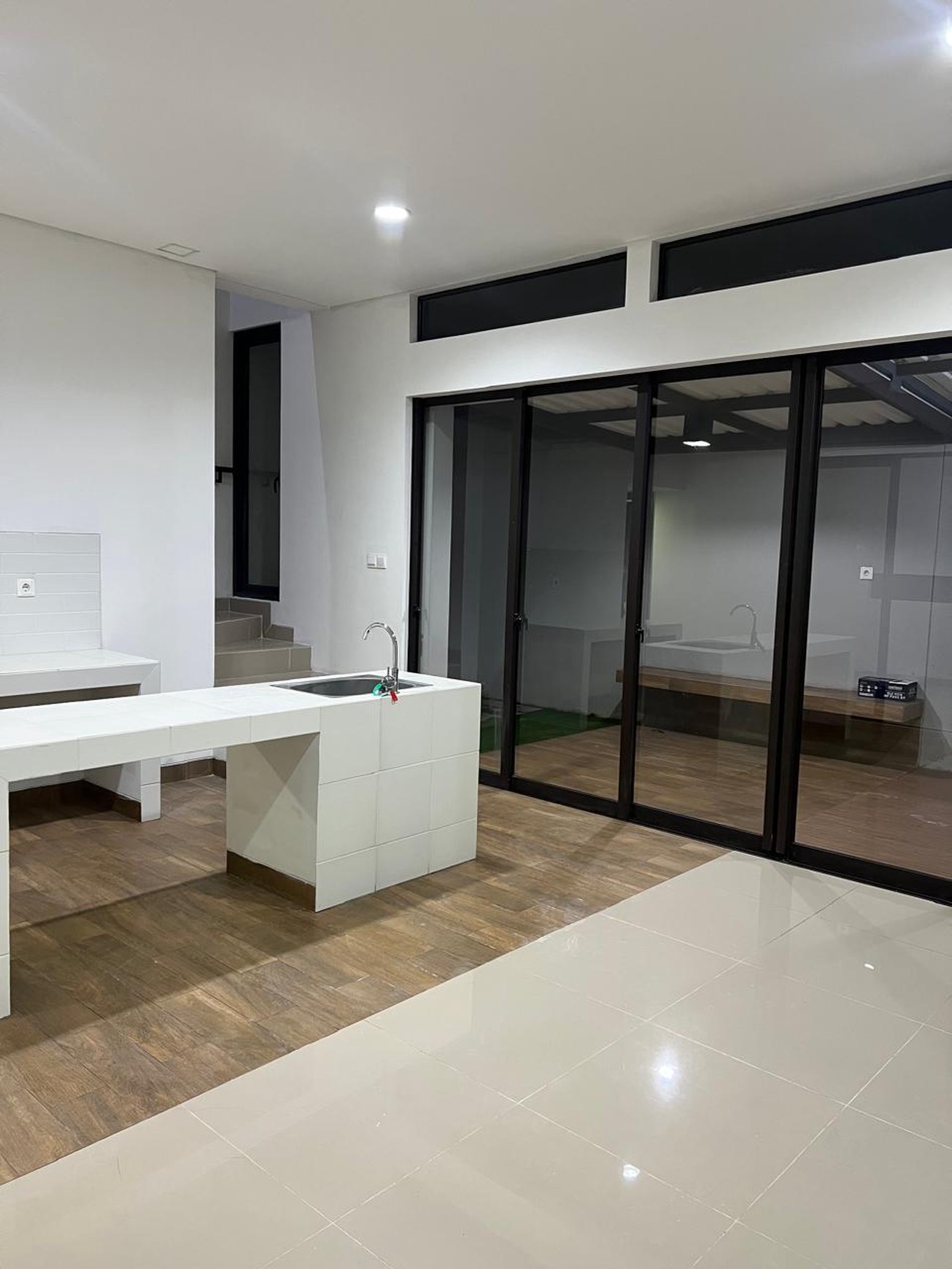 Disewkan Rumah Bagus Siap Huni di Summarecon Cluster Freya